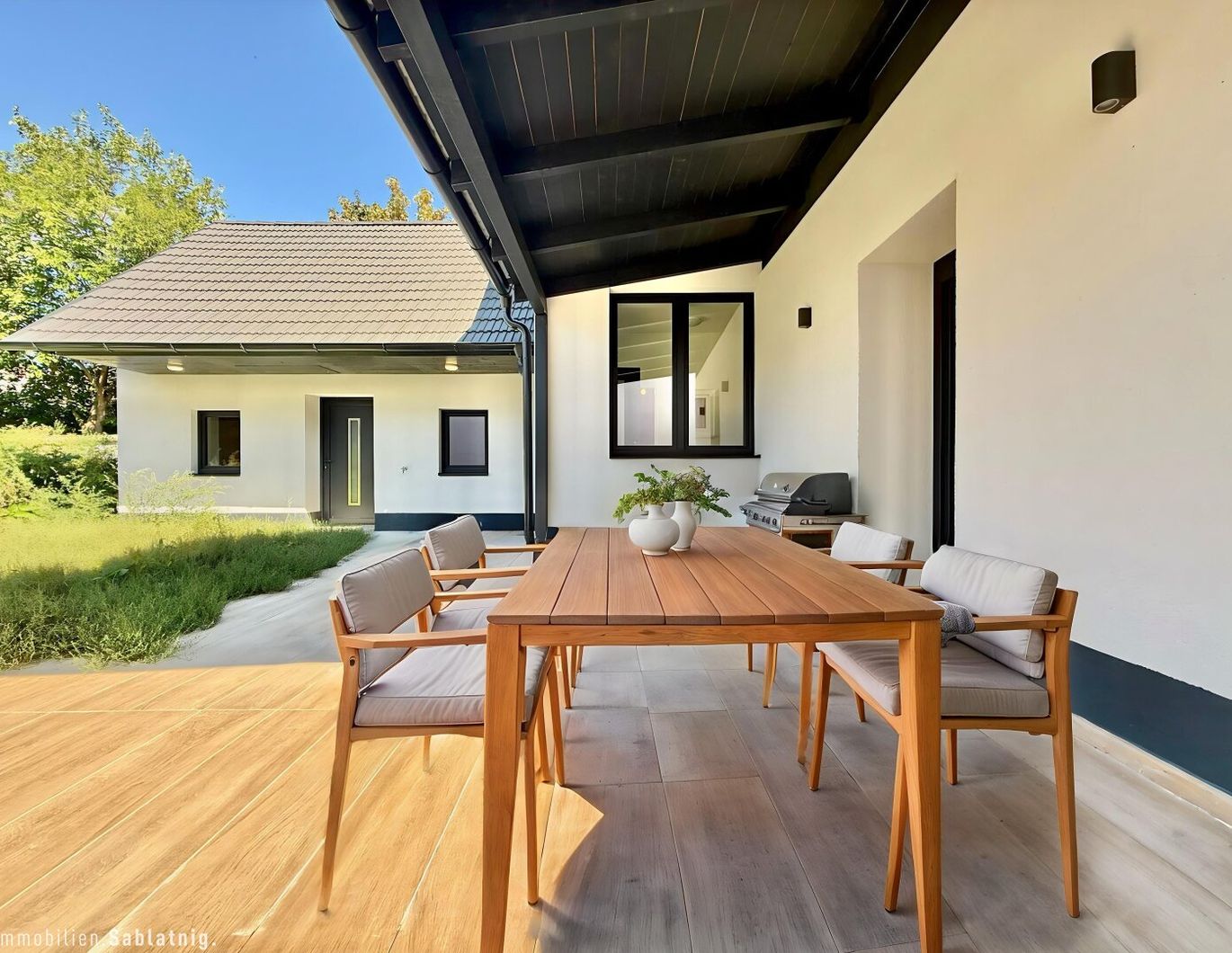 MODERNES EINFAMILIENHAUS in Rabensburg! 4 Zimmer, Garten, Terrasse und Garagen!