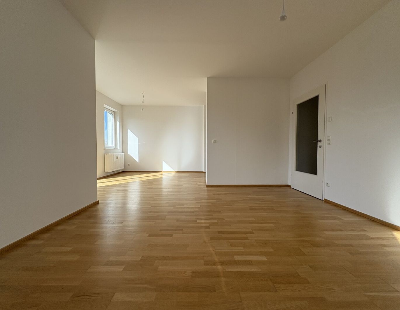 Schöne 3-Zimmer Wohnung mit Loggia und Balkon