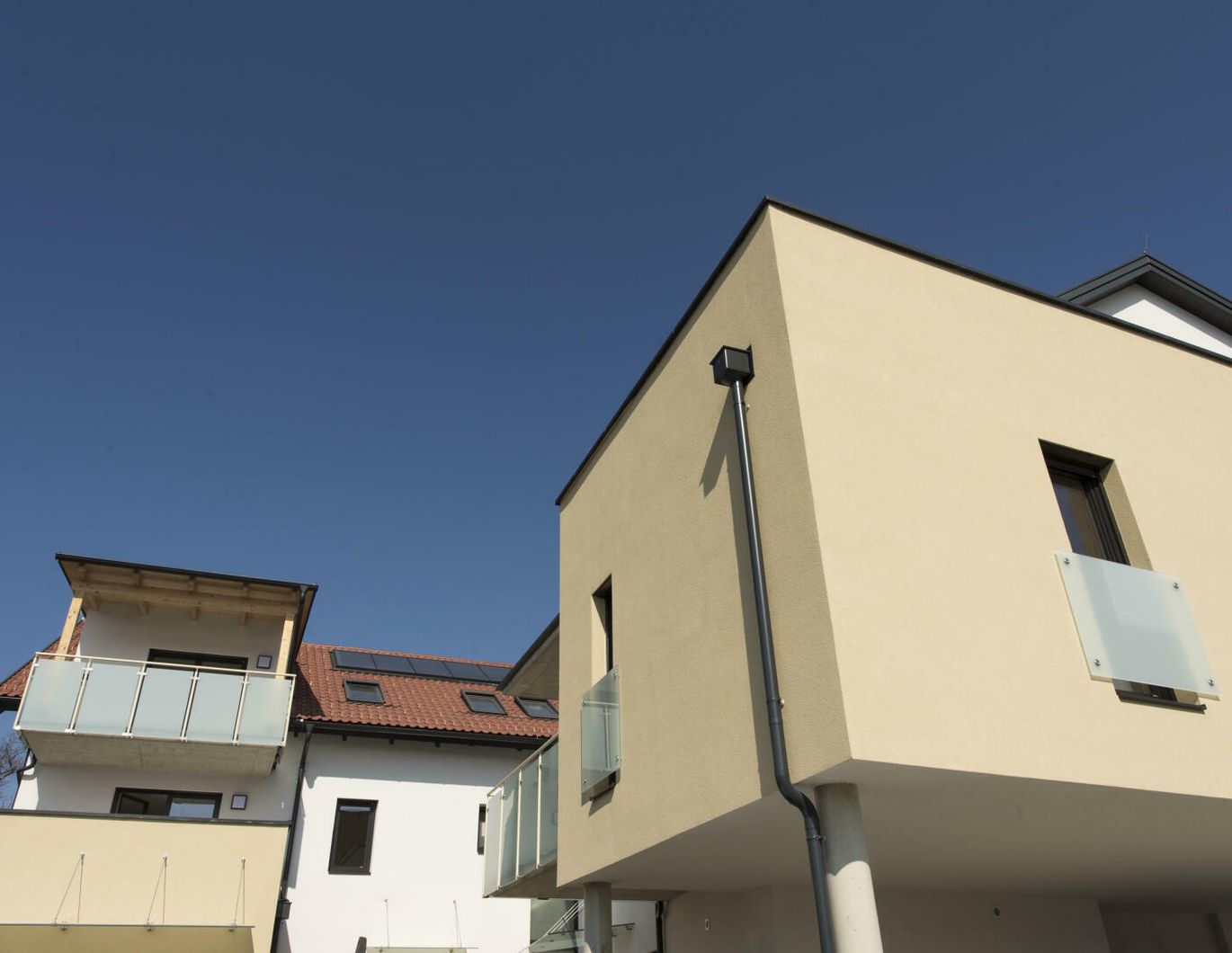 Ihr neues Zuhause: Eleganz, Komfort und Licht in perfekter Harmonie! Carportabstellplatz inklusive!