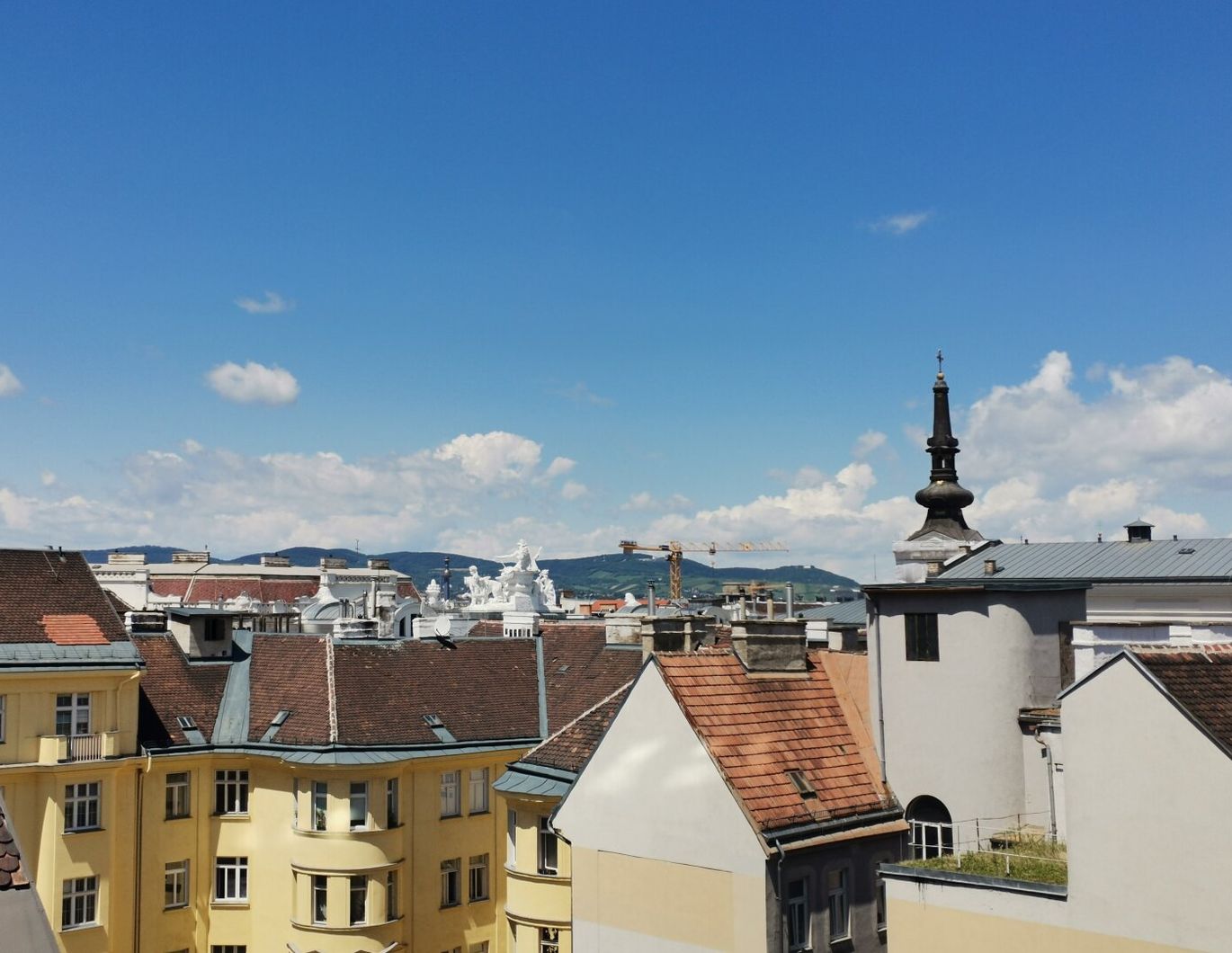 3-Zimmer-DG-Appartement mit Terrasse - Nächst-Schwedenplatz/ Urania - hochwertig ausgestattet - provisionsfrei für Mieter