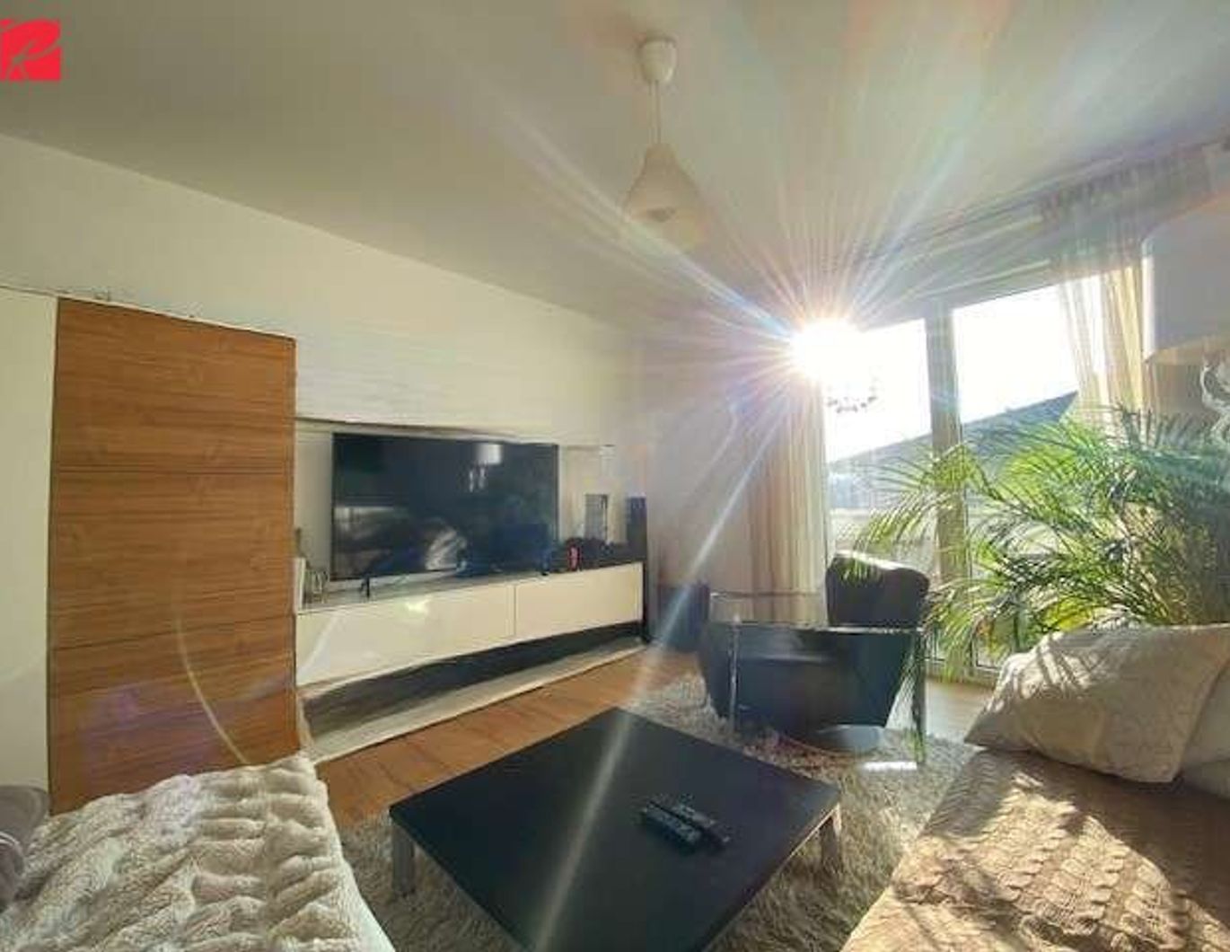 Der perfekte Start zu zweit: Moderne Wohnung mit Loggia & Top-Lage