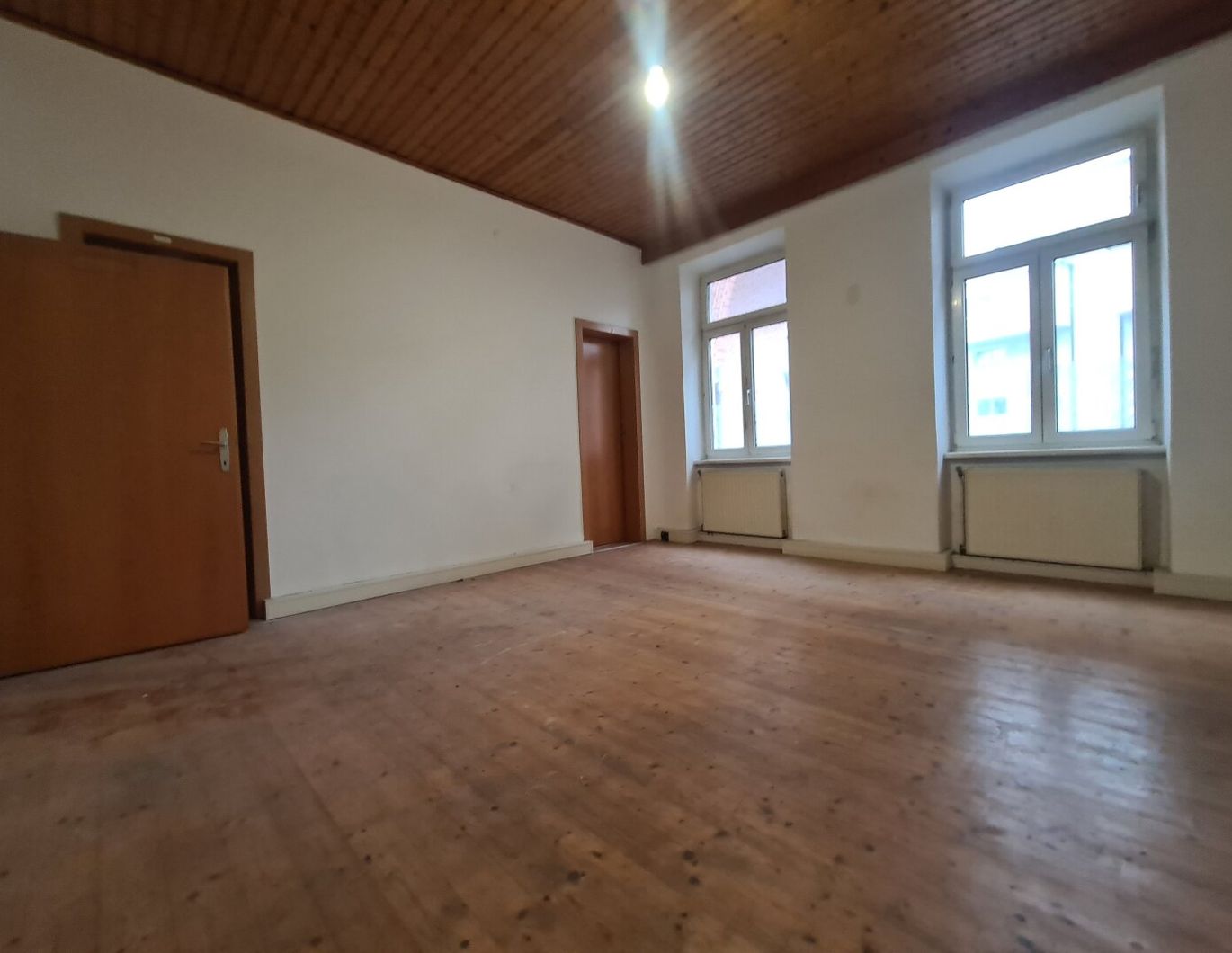 Unbefristet | 4-5 Zimmer | Bahnhof Liesing