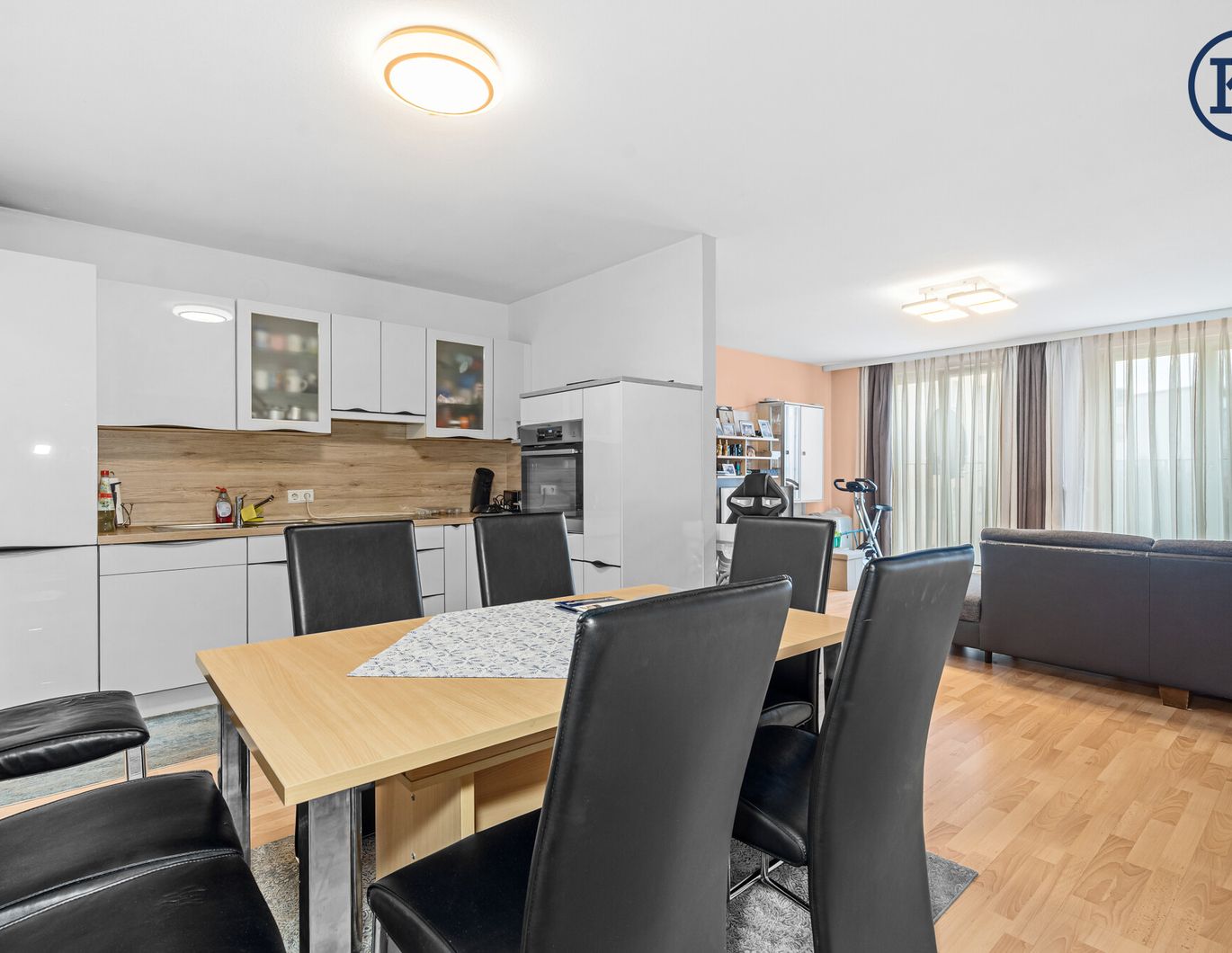 Sonnige Familienwohnung mit Loggia & Dachgarten - Perfekte Lage nahe Meidlinger Hauptstraße