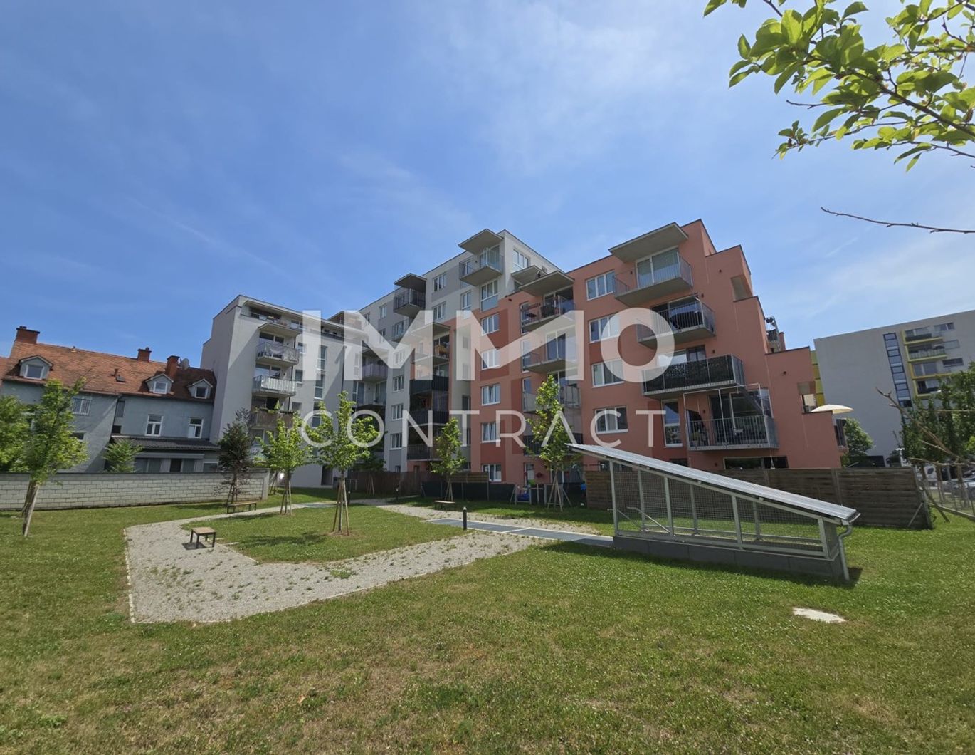 Neuwertige - geförderte 2 Zimmer Wohnung mit Balkon in zentraler Lage - Idlhofgasse 70 - Top 24