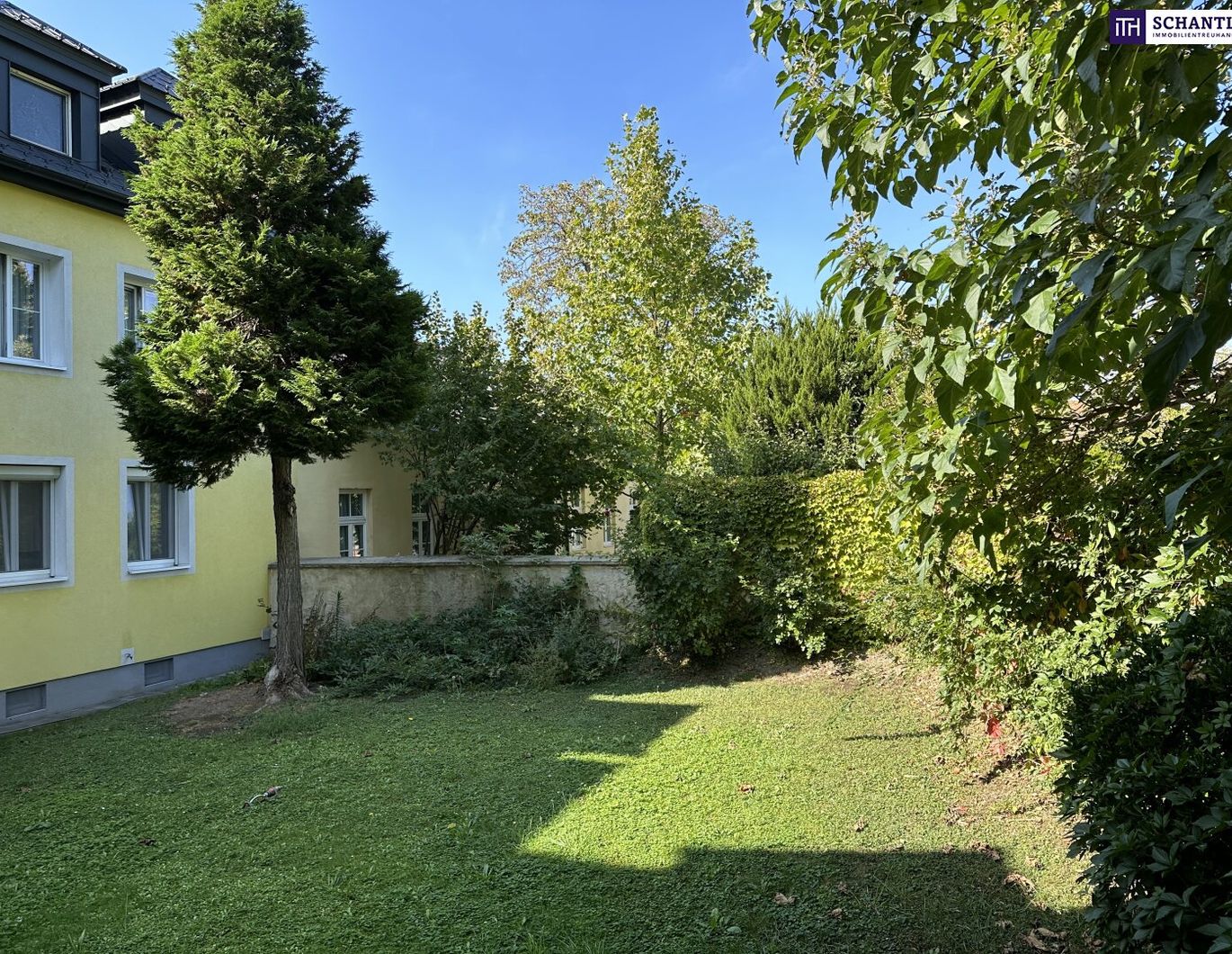 PREISGESENKT! Ihrer Oase der Ruhe und Eleganz mitten im schönen Laxenburg!