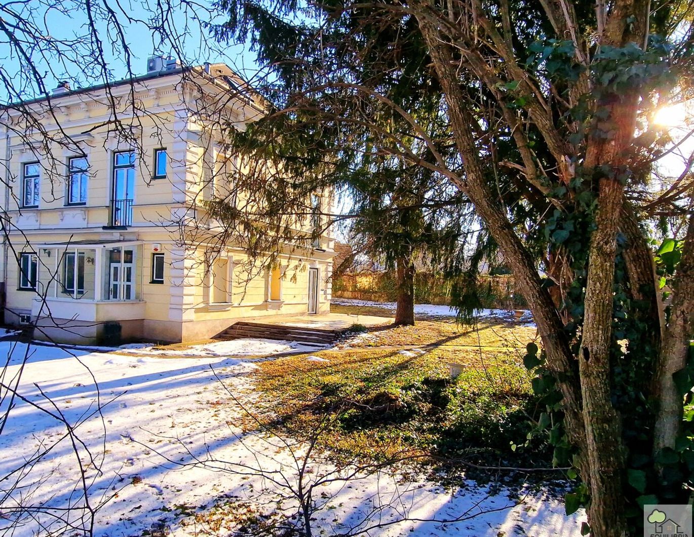 REPRÄSENTATIVE STADTVILLA IN MÖDLING- Perfekt für Wohnen & Arbeiten