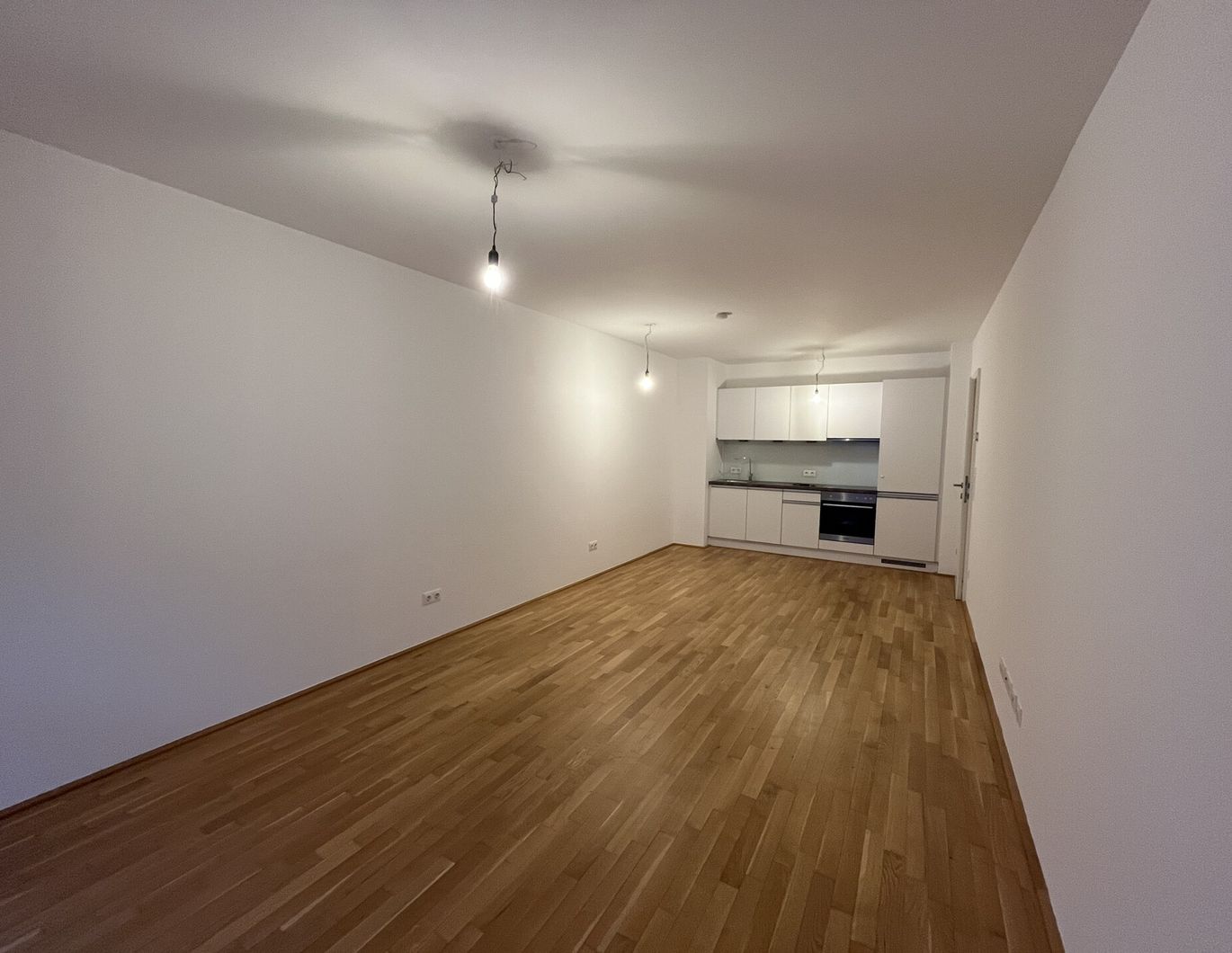 Wunderbare 2-Zimmer Wohnung mit Balkon nahe Khlesplatz in 1120 Wien