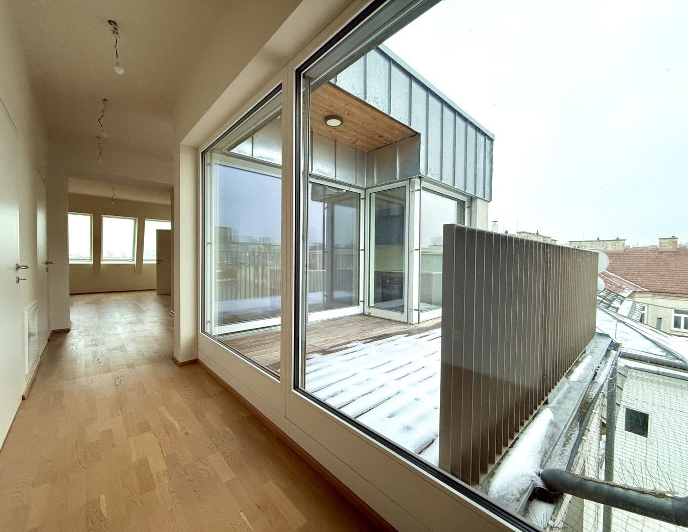 Über den Dächern Wiens: Exklusive Dachgeschosswohnung mit Südterrasse & wunderbaren Blick!