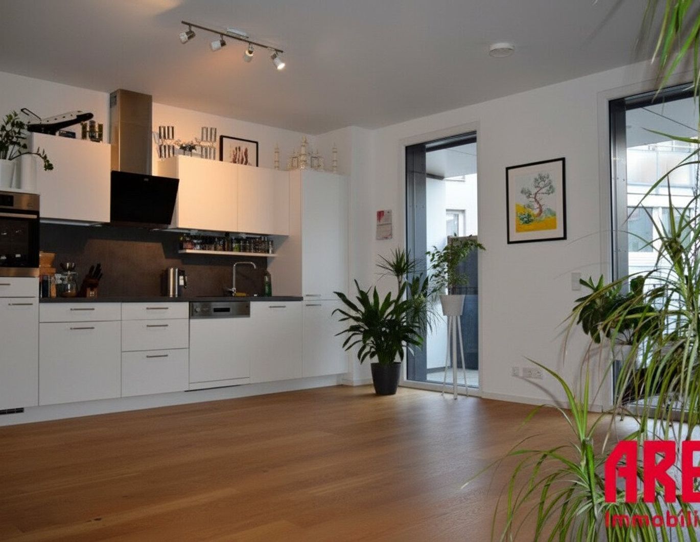 3 ZIMMER WOHNUNG MIT RUHIGEM BALKON ZUM INNENHOF - STILLVOLL WOHNEN IM STOCKHOFVIERTEL - TOP 104