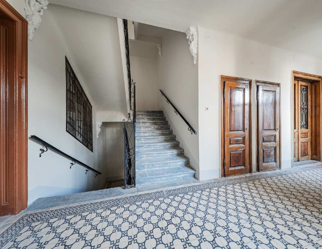 Klassischer Wiener Stilaltbau mit vielfältigen Nutzungsmöglichkeiten