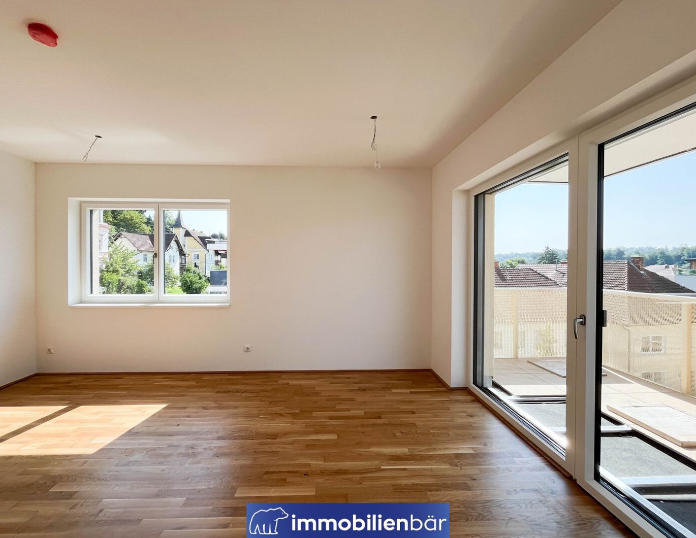 Wohnen im Zentrum - Erstbezug 3 Zimmerwohnung mit Balkon und Weitblick