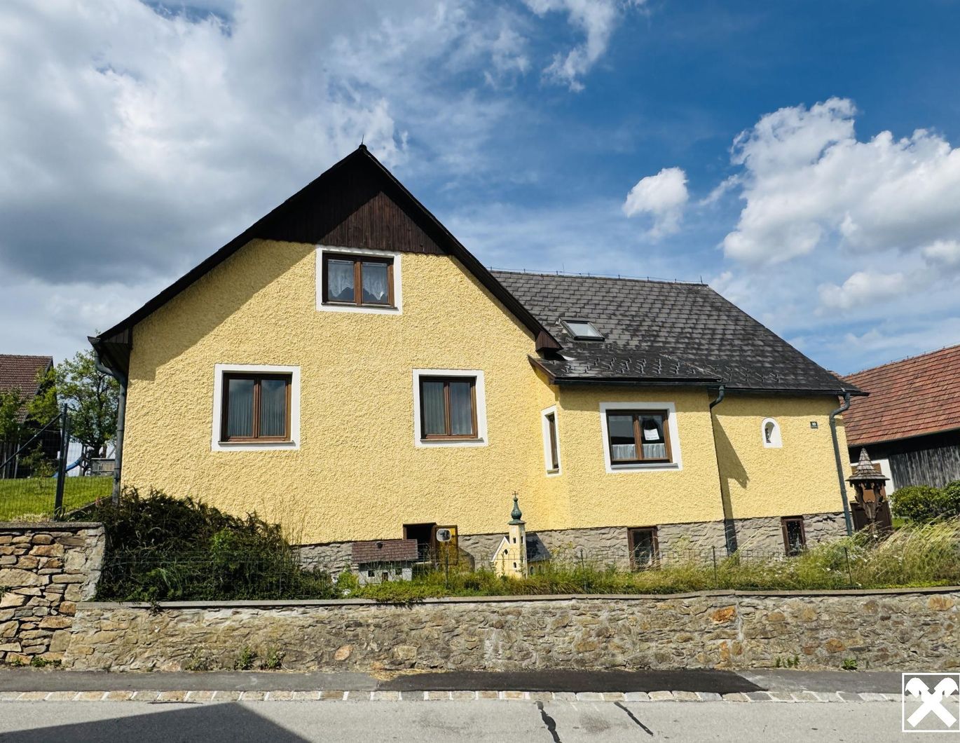 Bauernhof mit Nebengebäuden in der Nähe von Gföhl