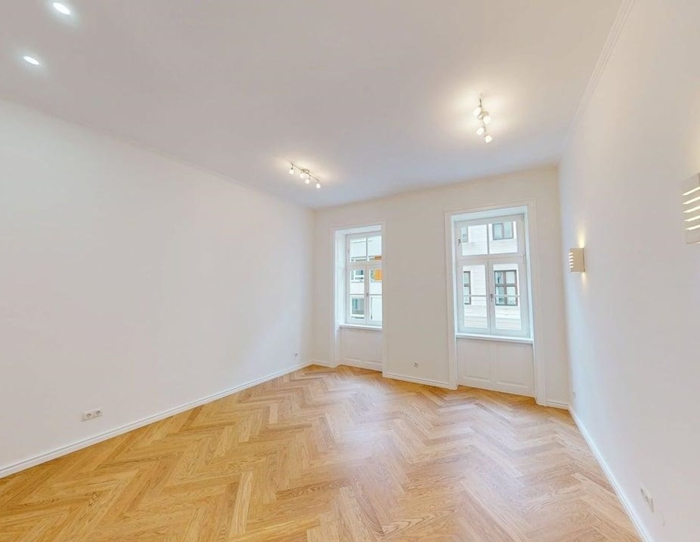 Erstbezug in Neubau Living -  sanierte 4-Zimmer-Altbauwohnung