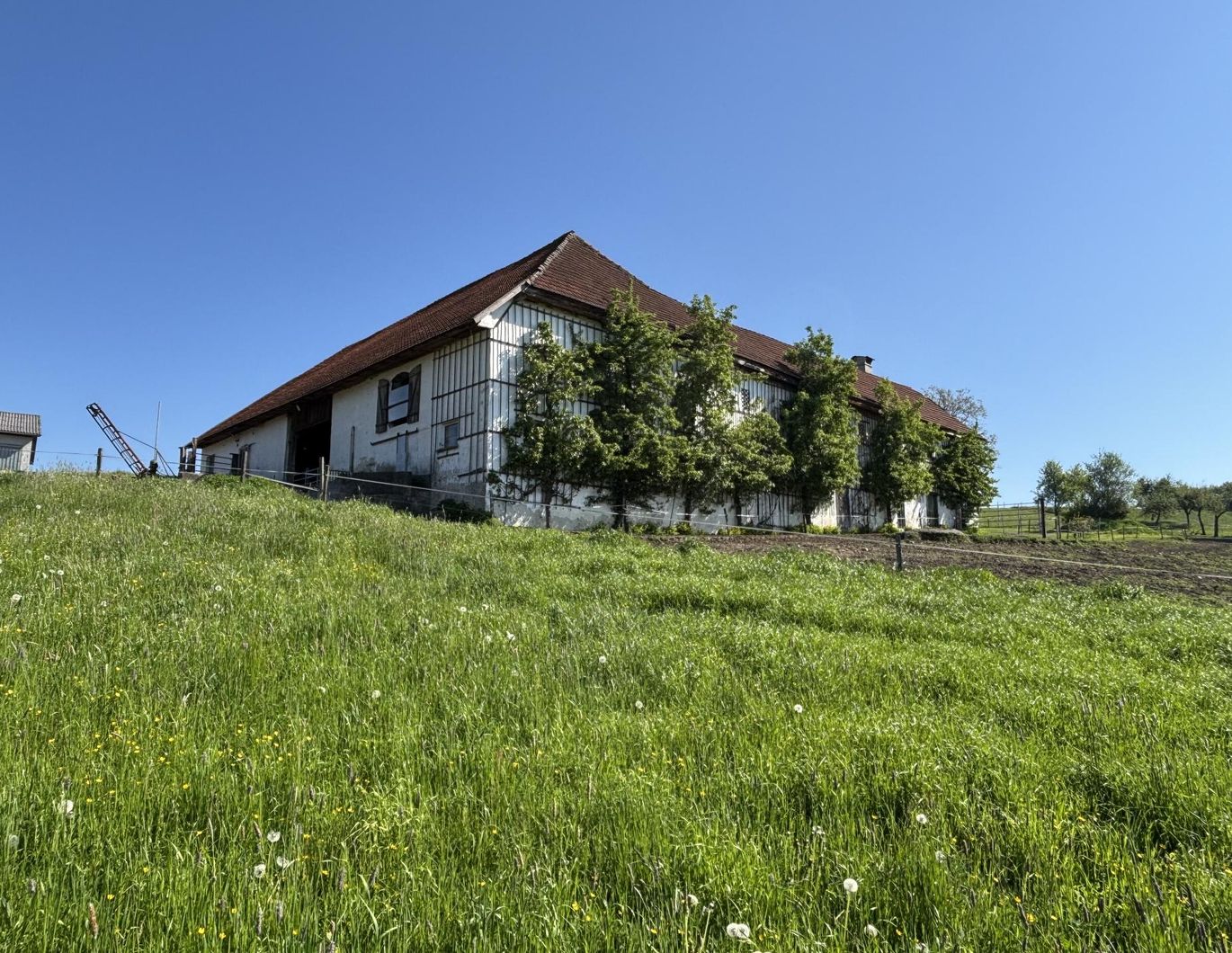 Bauernhof mit ca. 18,7 ha arrondierten landwirtschaftlichen Nutz- und Waldgrund