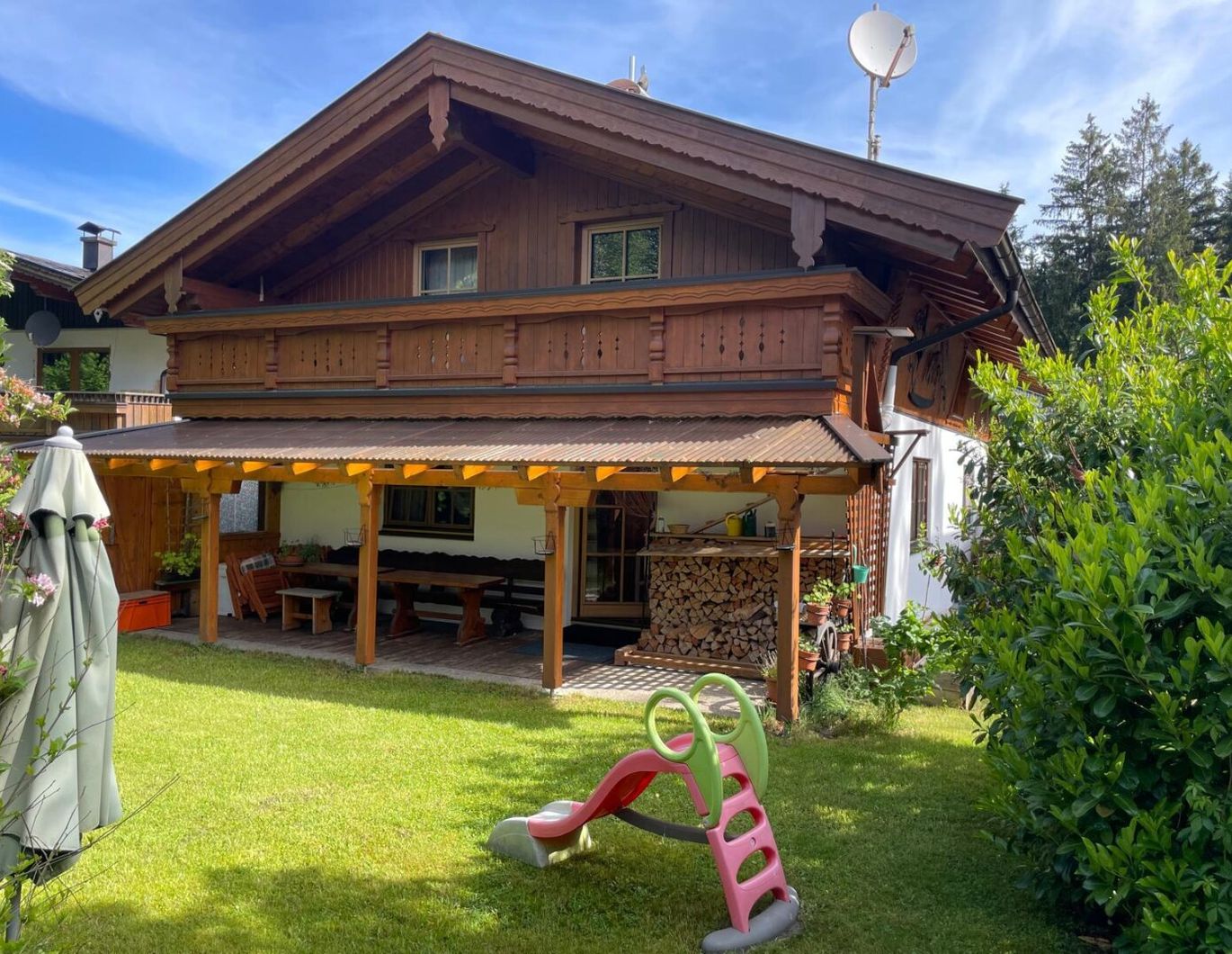 Wohnen mit Bergblick: Großzügiges Haus in Schwendt mit Garten, Balkon & 6 Zimmern