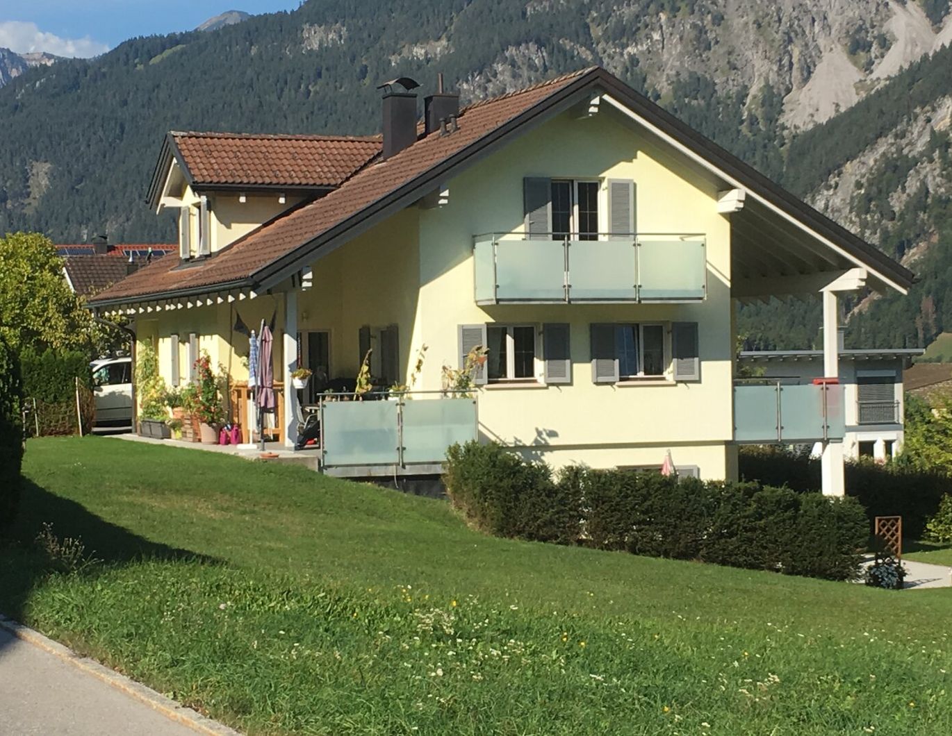 Wohnen mit Bergblick: Großzügige 2-Zimmer-Gartenwohnung in Vandans zu vermieten!