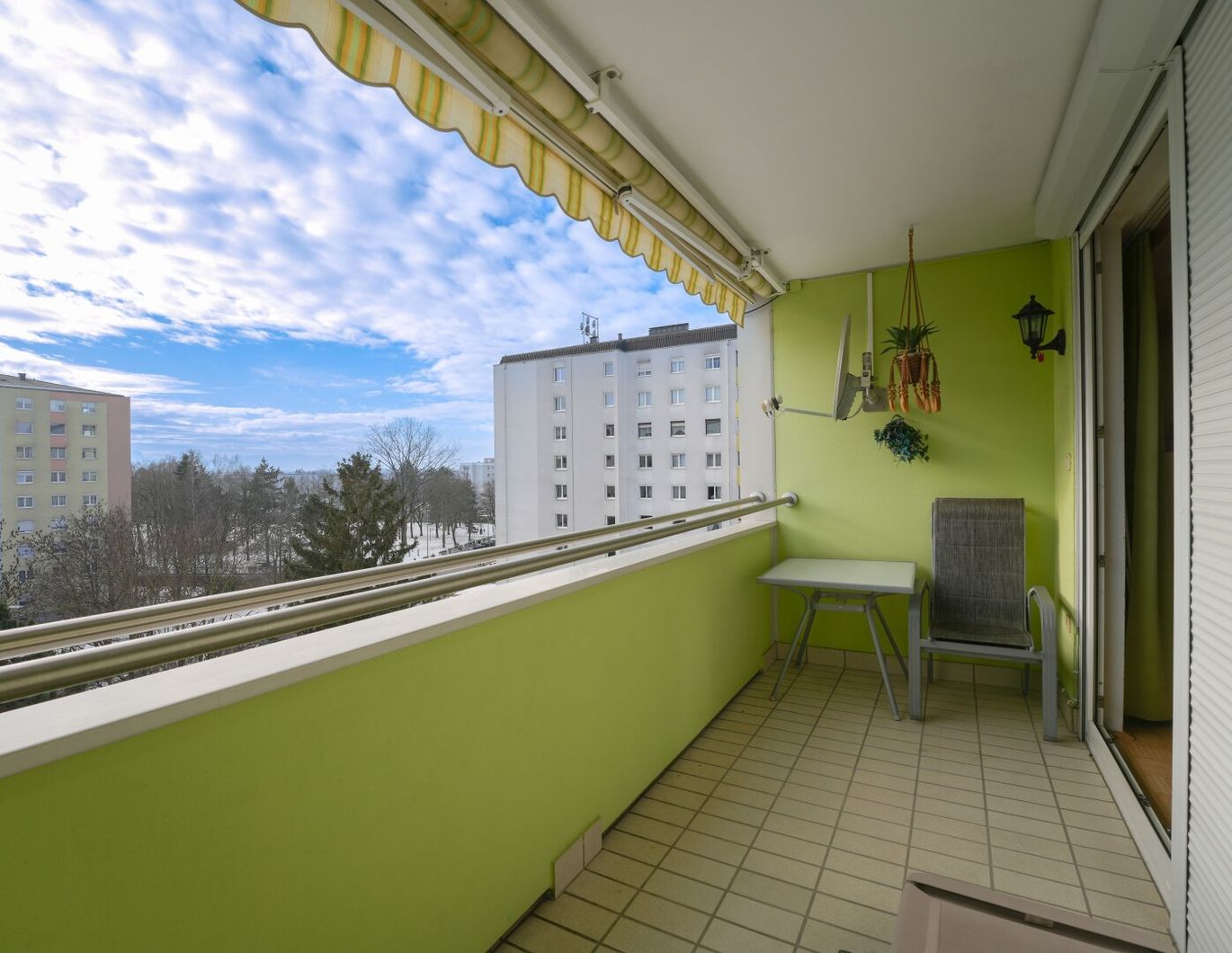 Traumhafte 3-Zimmer-Wohnung mit Loggia und Garage in Wels