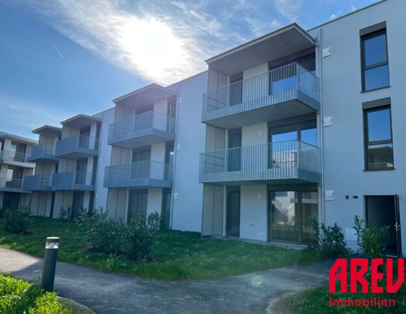 MODERNE 3-ZIMMER WOHNUNG IN WELS MIT BALKON UND STELLPLATZ - JETZT MIETEN!
