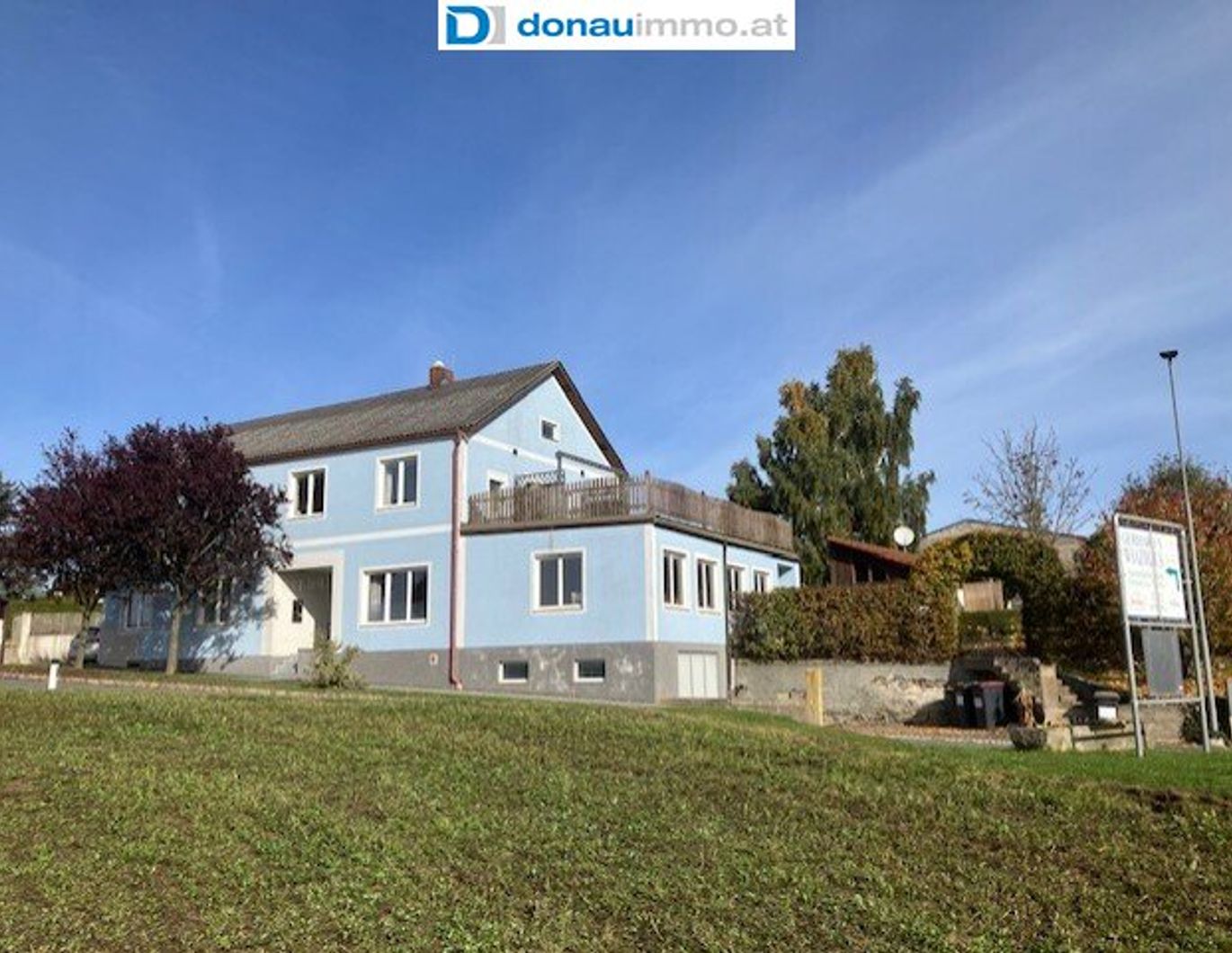 3763 Japons: Großzügiges Ein- bis Zweifamilenhaus mit Garten