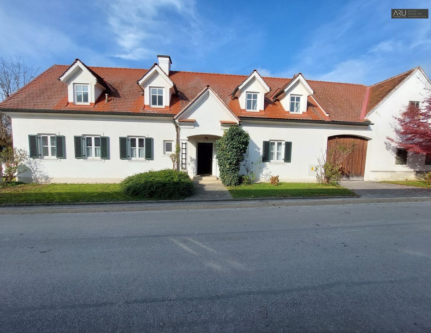**Schöner Vierkanthof in guter Lage ausbaufähig**