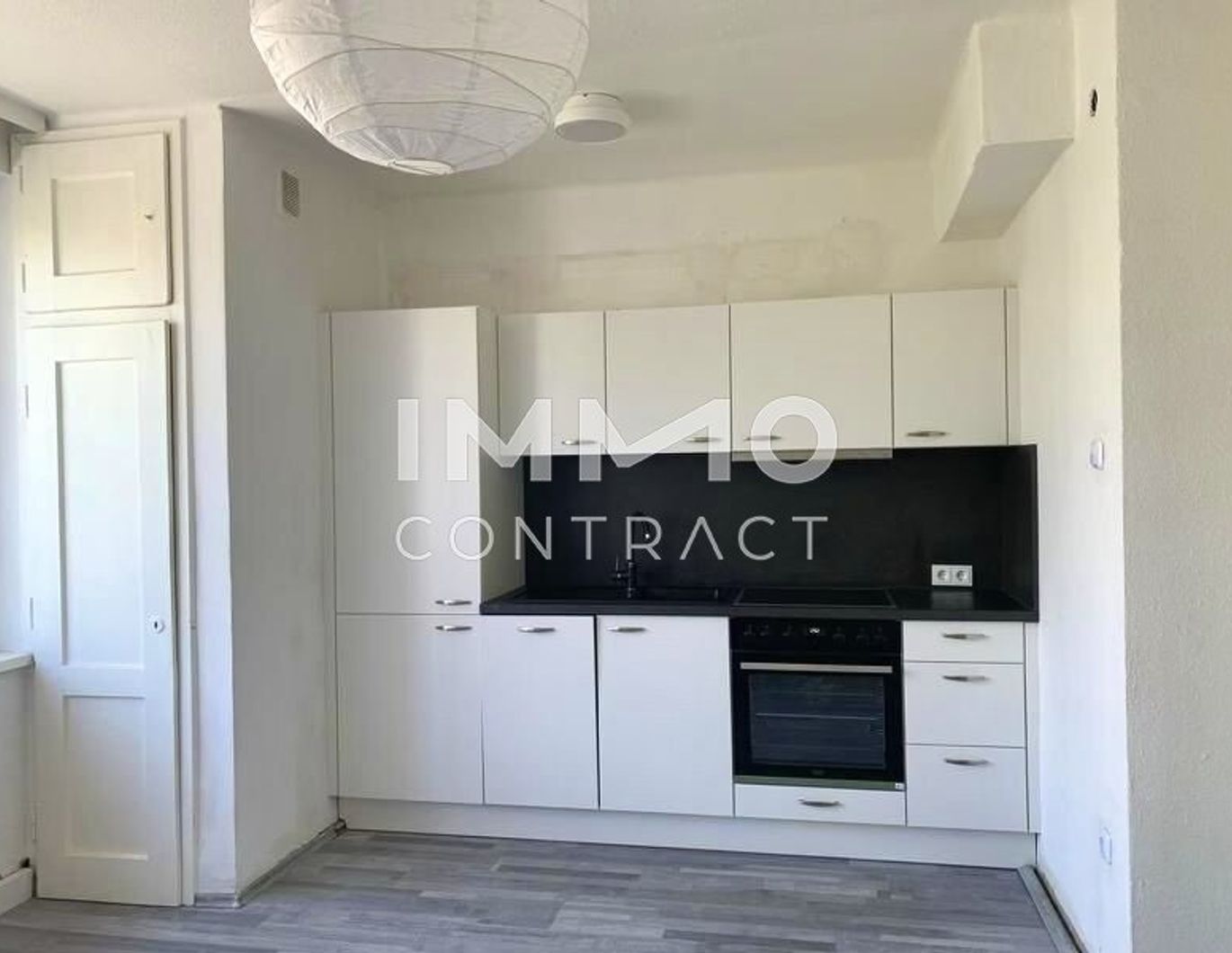 VERMIETE ANLEGERWOHNUNG - mit Balkon in zentraler Lage von Linz