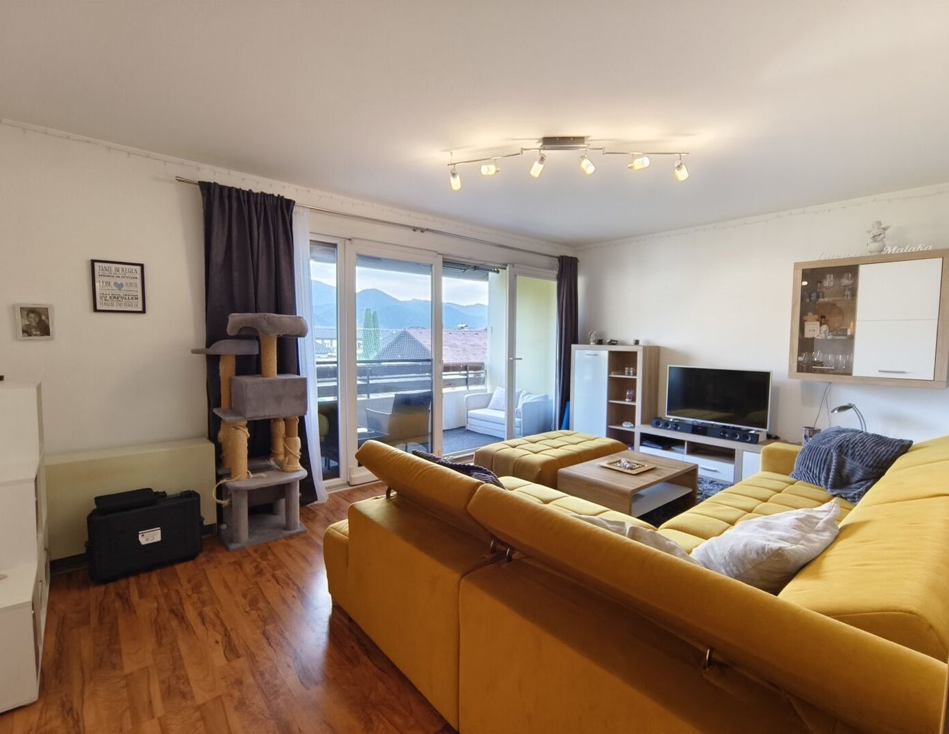 Moderne und helle Wohnung in beliebter Lage - provisionsfrei für die Käufer!
