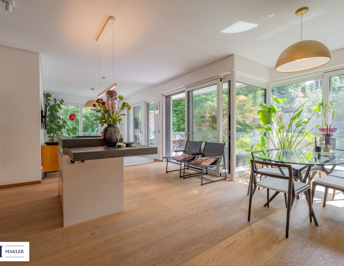 Traumhafte Terrassenwohnung mit Blick ins Grüne in toller Lage