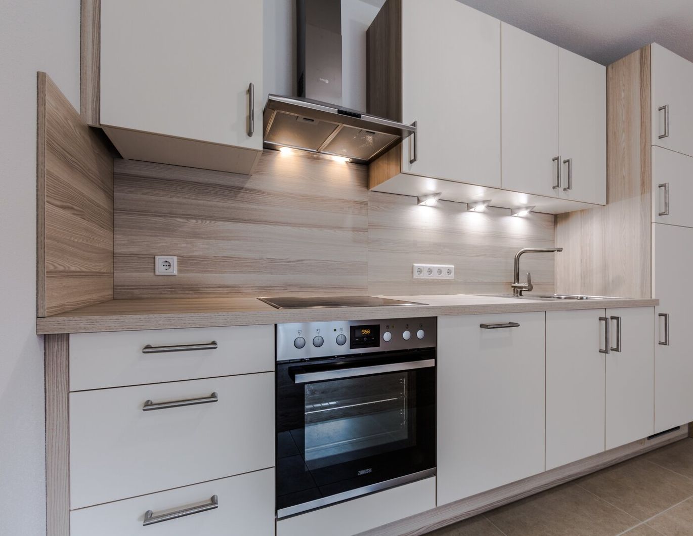 Helle 2-Zimmer-Neubauwohnung mit großem Balkon & Fernblick am Attersee