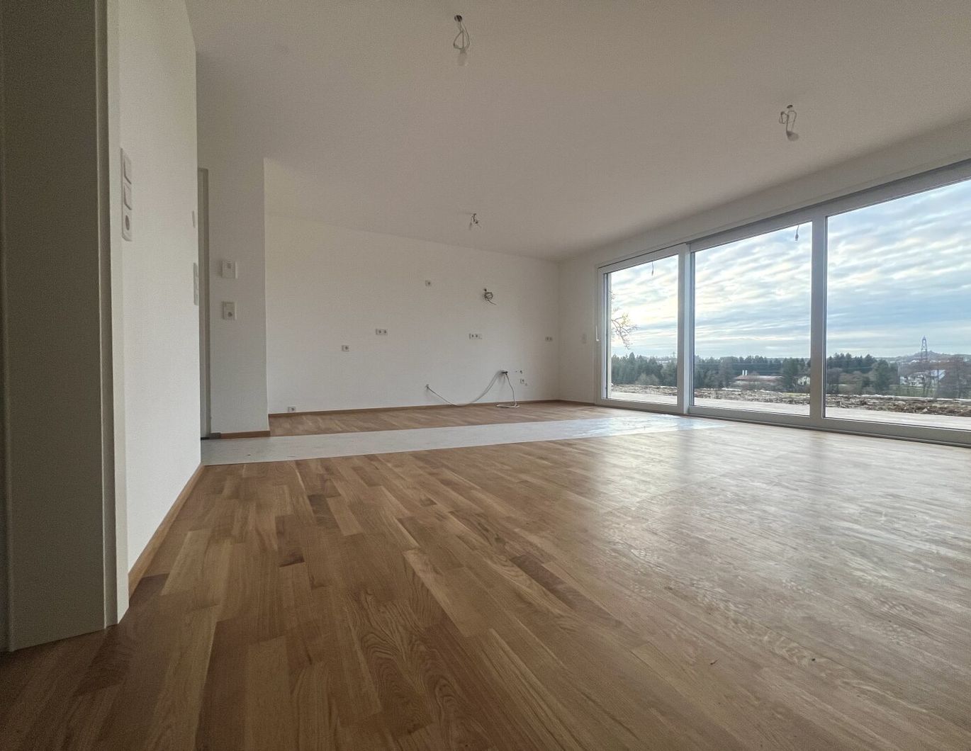 Neubau Mietwohnung & sofort beziehbar: Hochwertige 3-Zimmer-Gartenwohnung mit großer Terrasse!