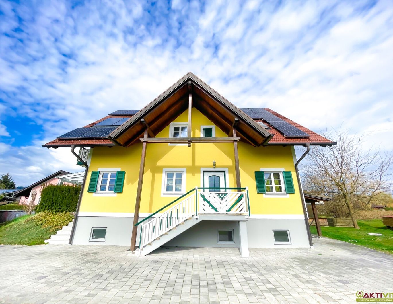 Modernes Einfamilienhaus in grüner Lage mit PV-Anlage, Whirlpool & Ausbaupotenzial.