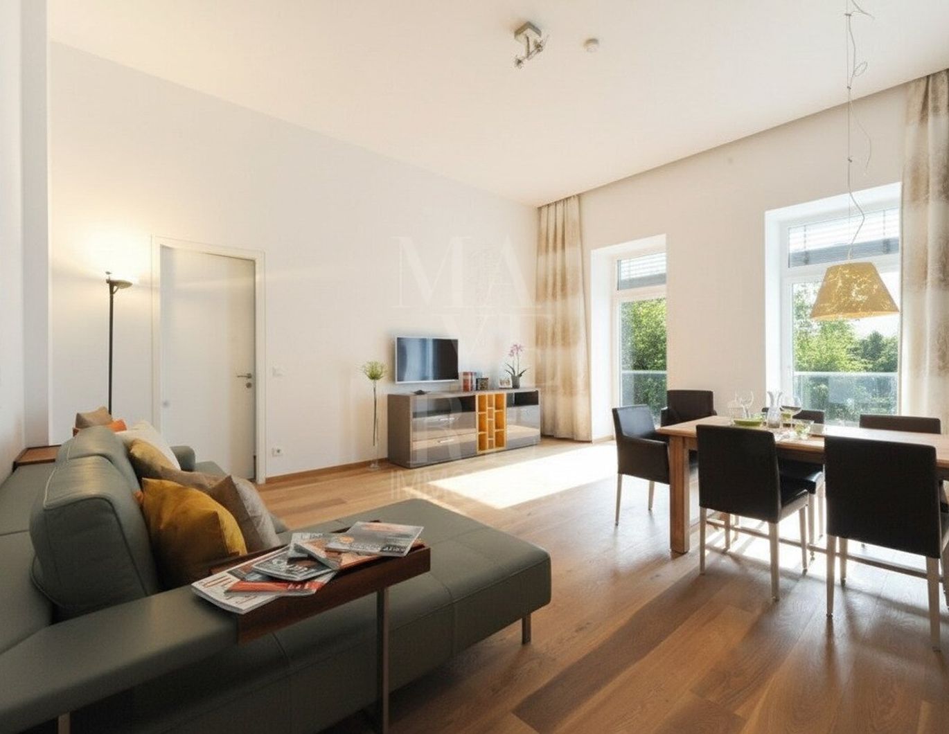*ALL IN MIETE* - Exklusives, möbliertes Apartment mit Terrasse
