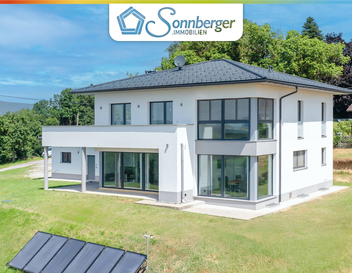 HOCHKÖNIGIN - Stilvolles Wohnen über dem Donautal mit Design, Technik & Panorama