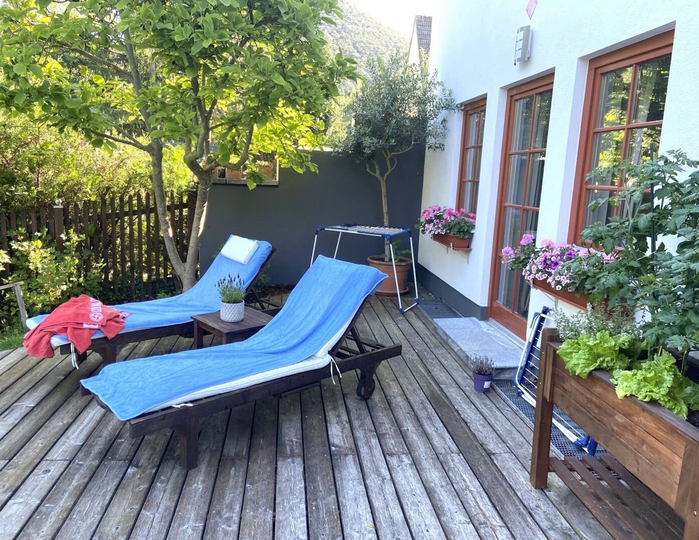 (!) Familienhit mit Charme - gut geschnittene Doppelhaushälfte mit Garten & Pool in Gaaden (!)