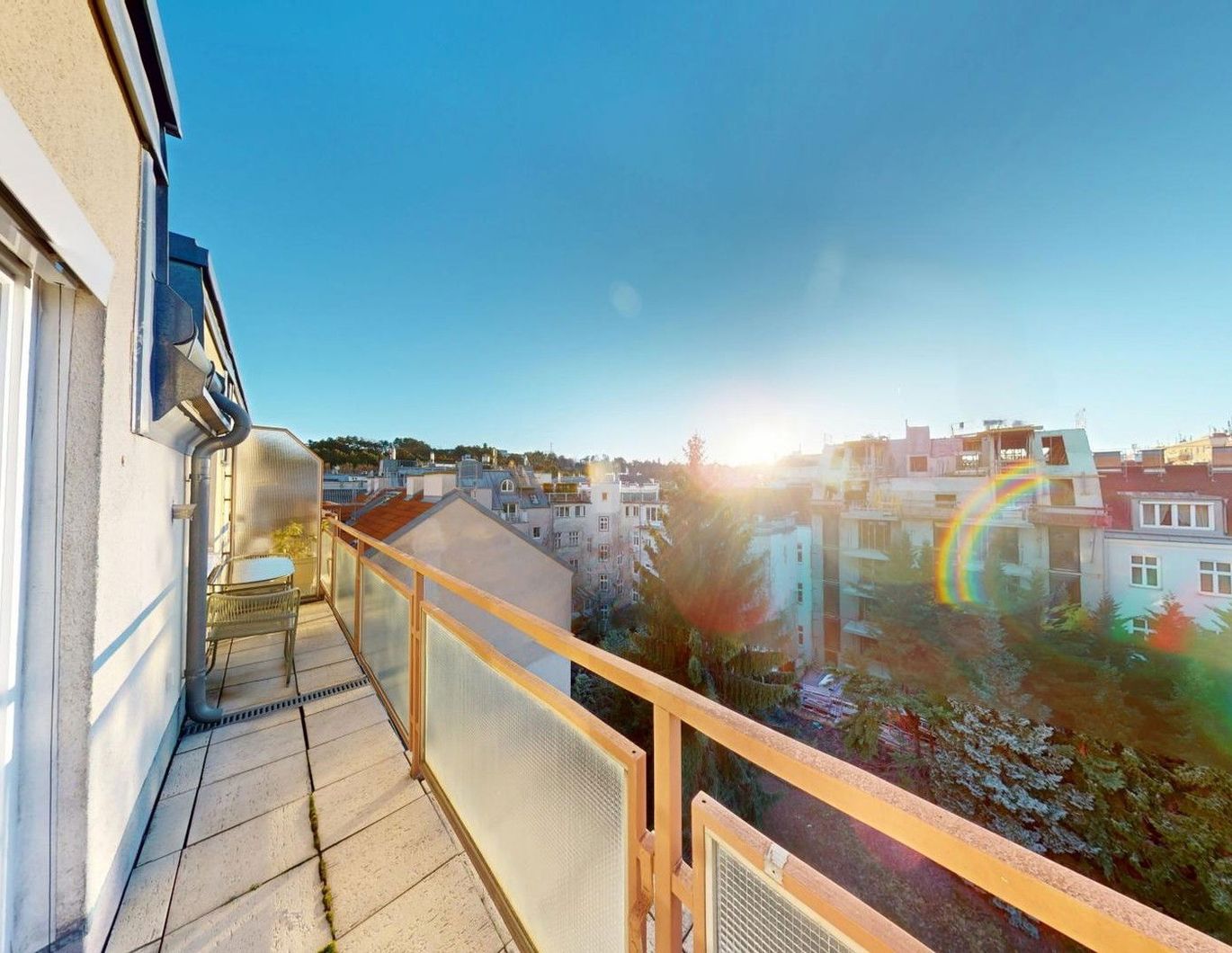 DACHTERRASSENWOHNUNG MIT WESTTERRASSE & WEITBLICK INS GRÜNE | PROVISIONSFREI