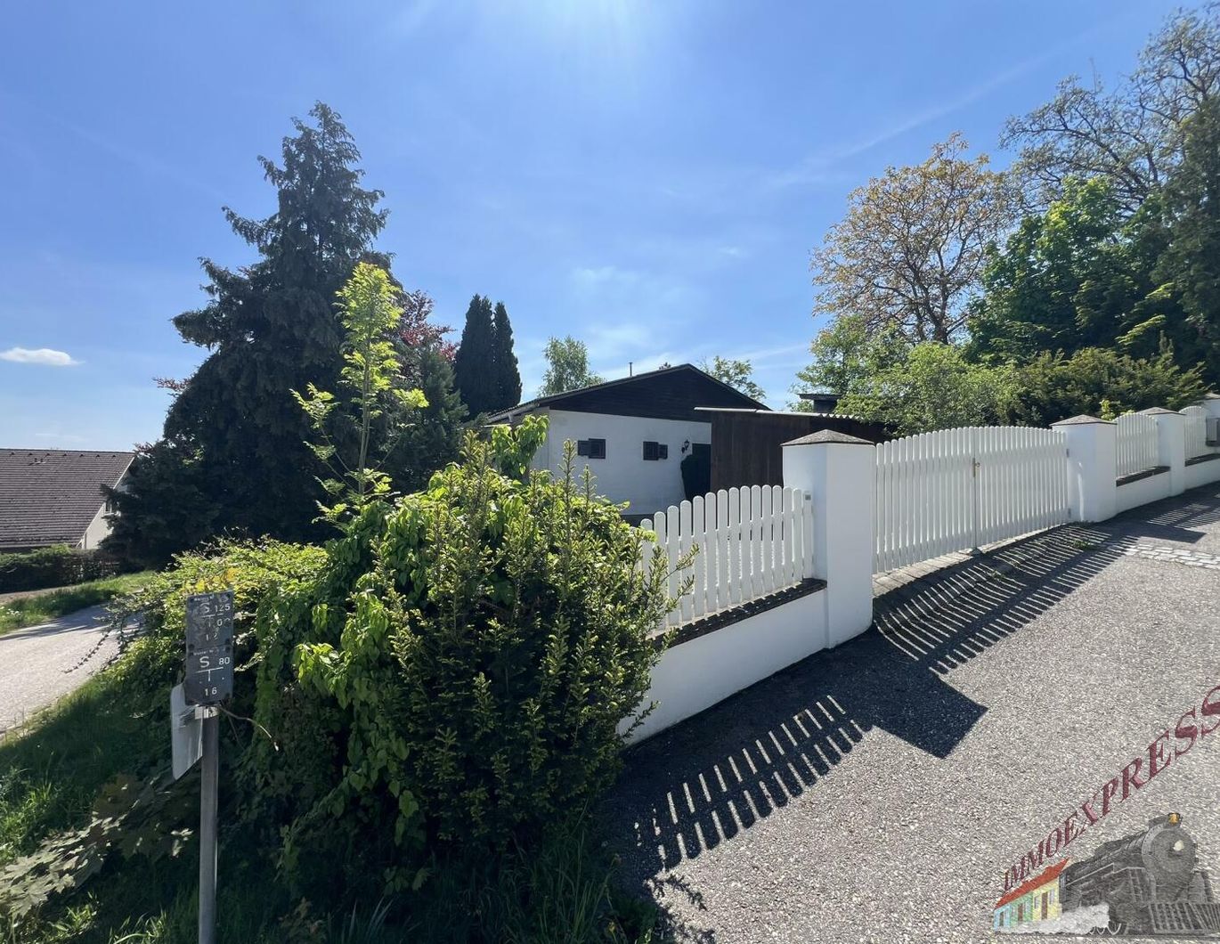 1010 m² Eigengrund auf Eckgrundstück! Ruhelage mit Traum- Aussicht