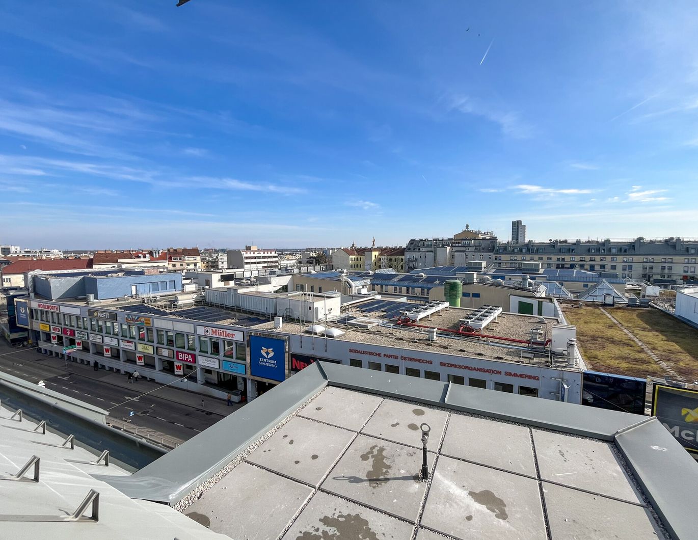 3-Zimmer-Dachgeschoß-Wohnung mit zwei Terrassen - Erstbezug in Niedrigenergiehaus - in 1110 Wien zu mieten