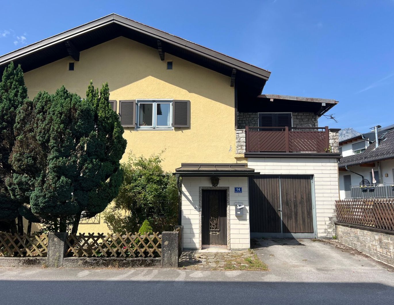 Sanierungsbedürftiges Wohnhaus in ruhiger Wohnlage mit bewilligter Umbauplanung