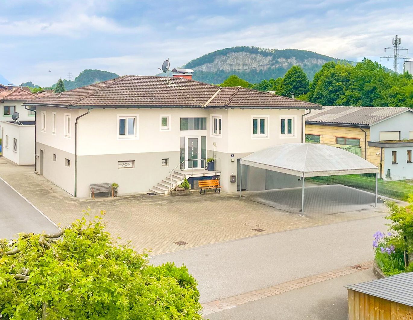 Altach | Mehrfamilienhaus mit drei Einheiten