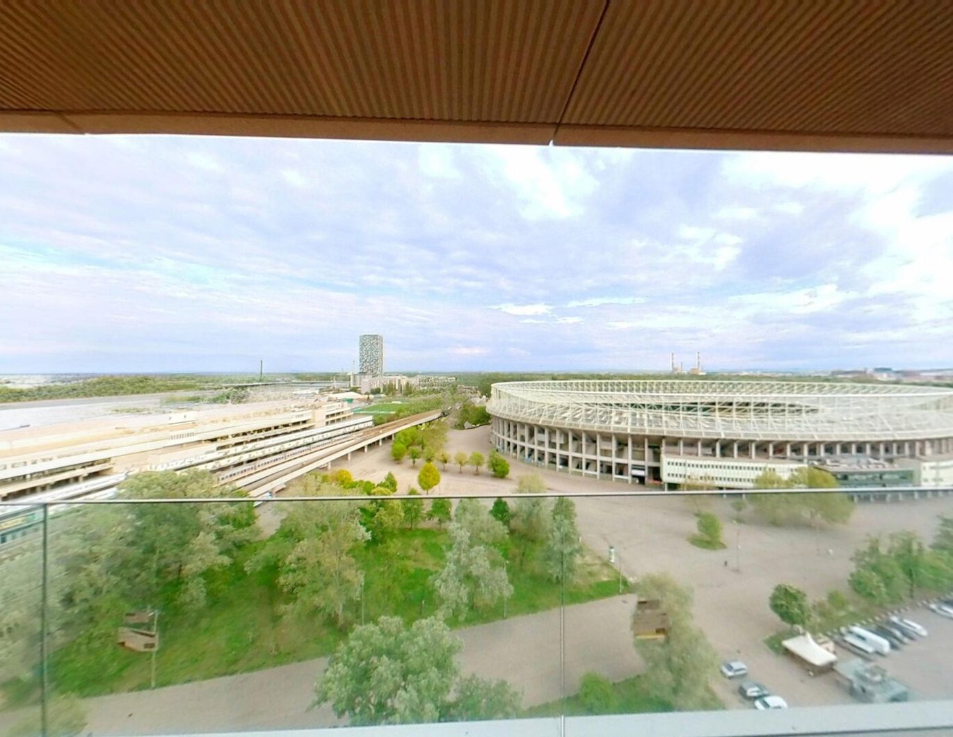 Hochhaus Grünblick: Erstbezug 15.OG | U2 | XL-Balkon