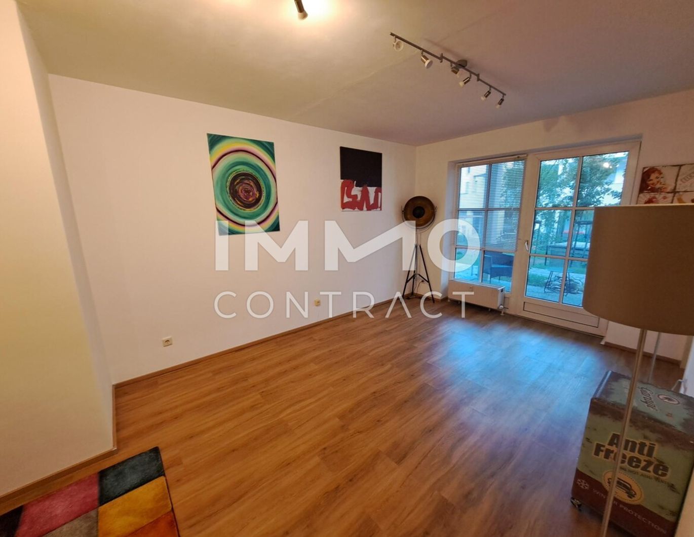 Schöne 1-Zimmer Wohnung mit Terrasse in Leonding zuzüglich eines PKW Stellplatzes