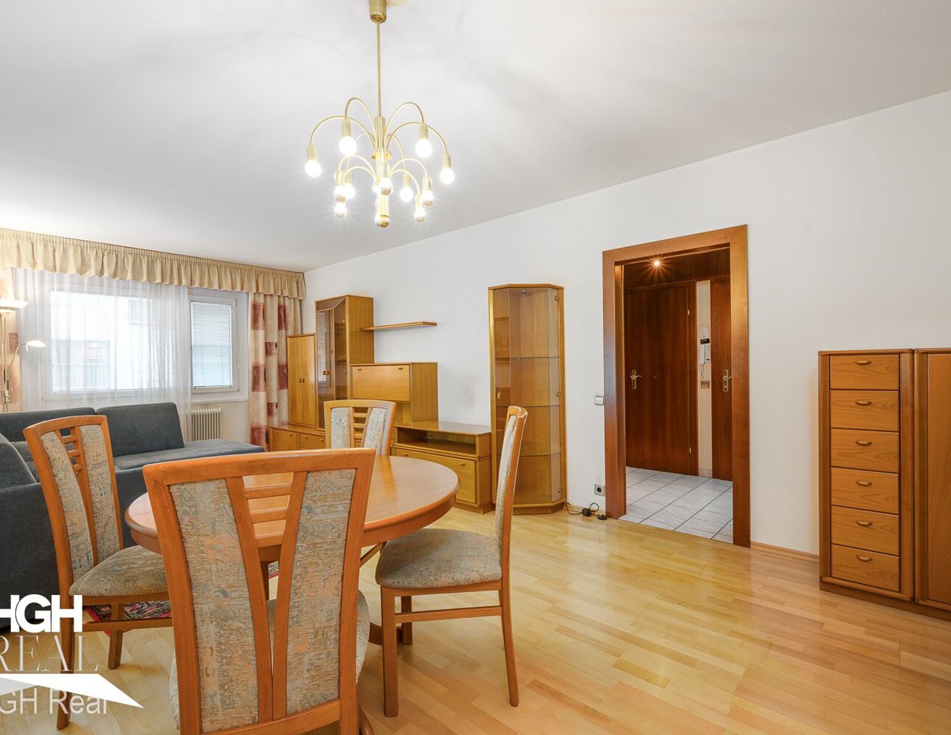 U3 Hütteldorfer Straße/Johnstraße: Top-geschnittene 3-Zimmer Wohnung mit verglaster Loggia im 1. Liftstock