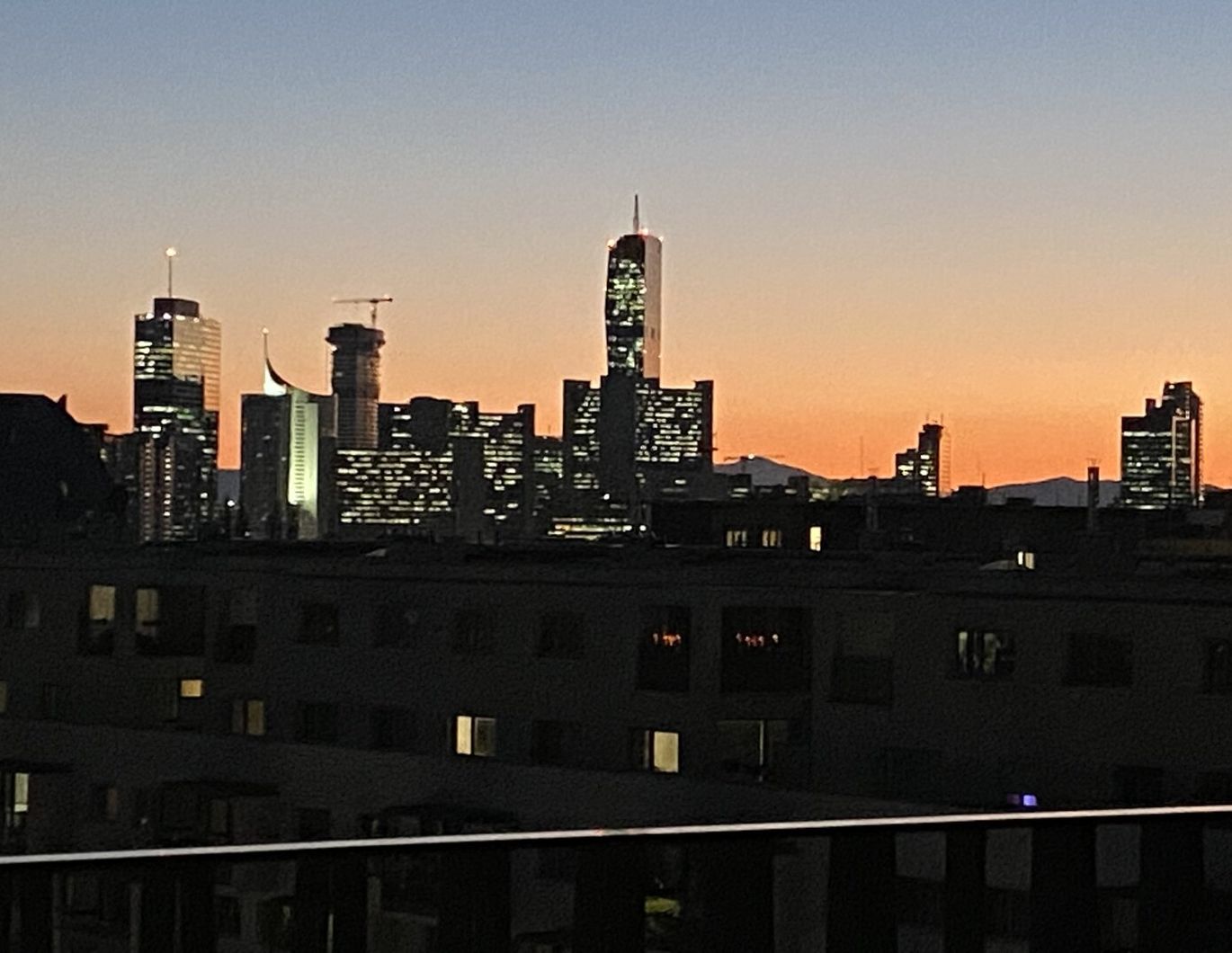 Attemsgasse - nahe Kirschblütenpark: Schicke 4-Zimmer mit Terrasse und optionaler Garagenstellplatz im Haus!