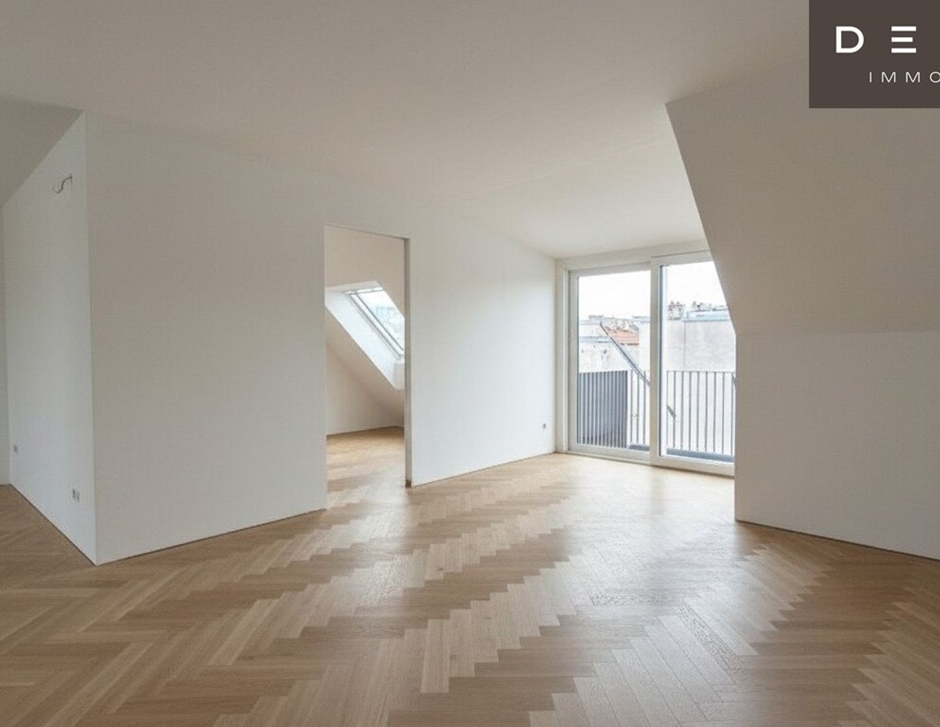 | PENTHOUSE | DACHTERRASSE MIT FERNBLICK | GRÜNE HEIZFORM | VOLLKLIMATISIERT |