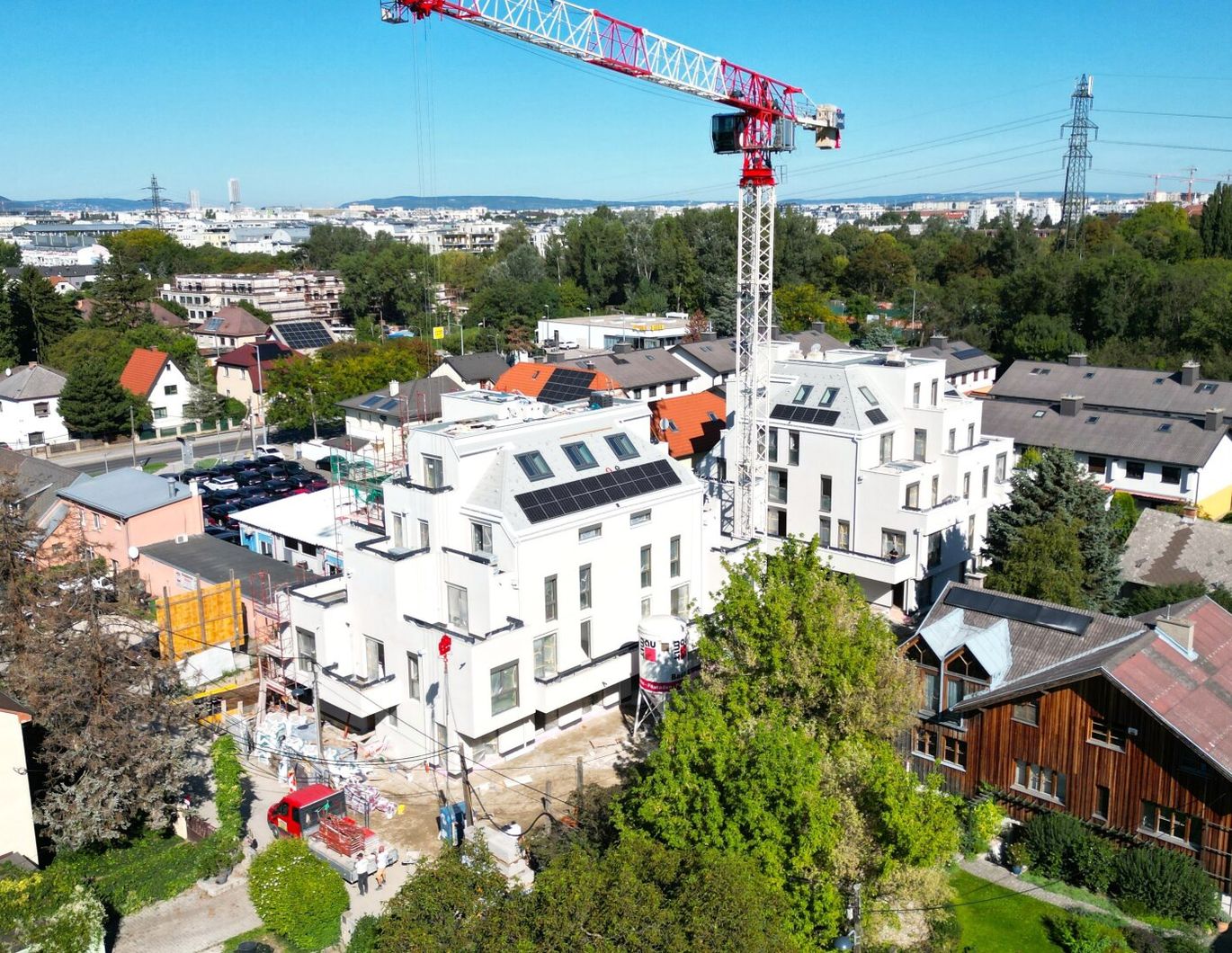 Herbstaktion! Ab ins Dachgeschoss! Klimaaktiv Bronze + Ideal zur Vermietung + Perfekte Raumaufteilung + Hochwertige Ausstattung + Nachhaltig! TOP Neubau-Projekt mit naturnahen Gewässern ums Eck!