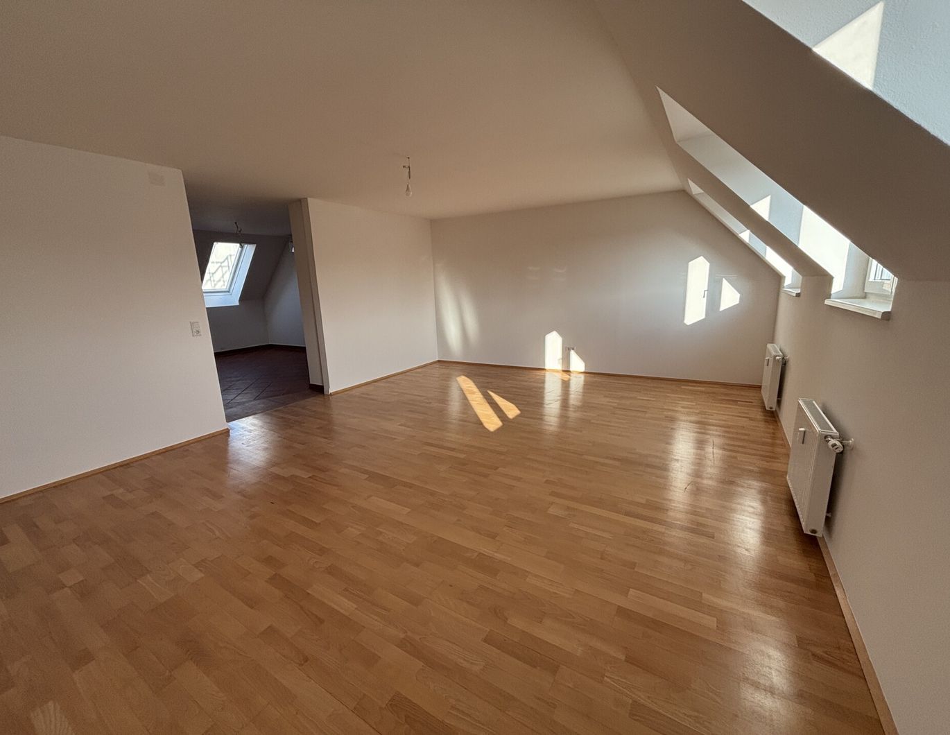 Nähe U4,U6 Erstbezug, Wohnung mit Hobbyraum!