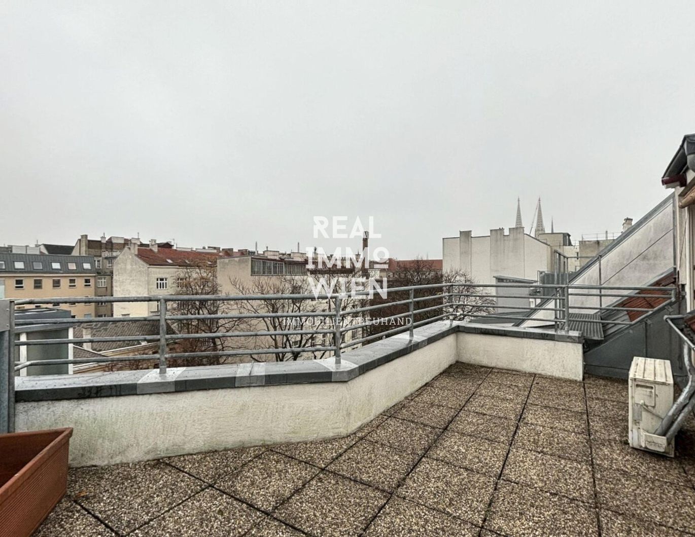Luxuriöse Maisonette mit Dachterrasse Nähe Schottentor - Garagenplatz inklusive