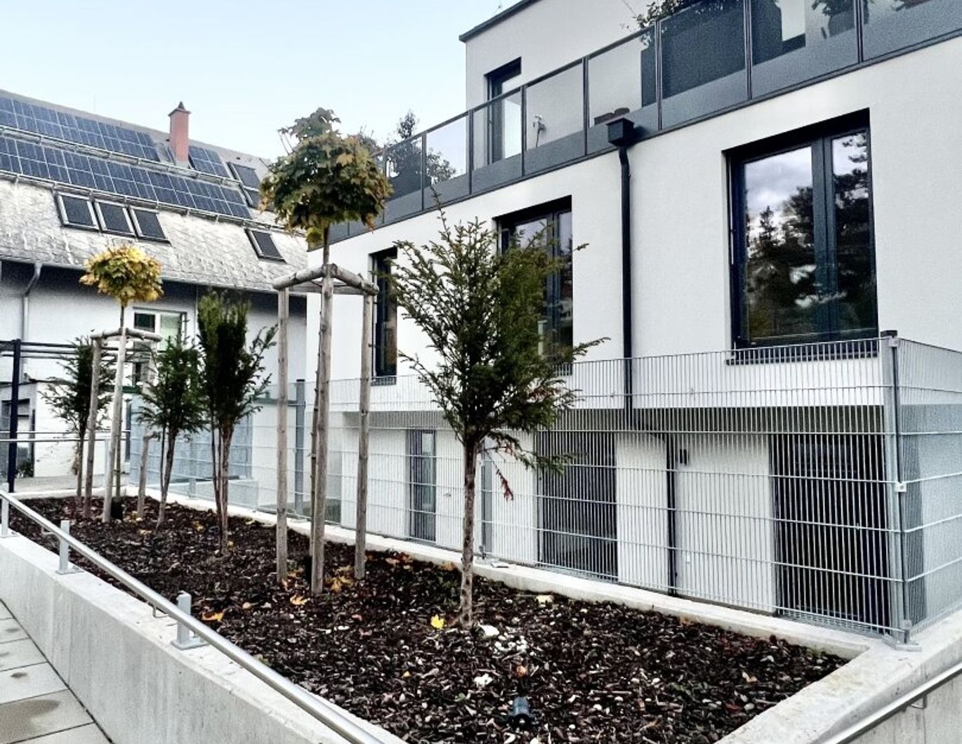 Wiener Weinberge vor der Tür ++ PROVISIONSFREI und SOFORT BEZUGSFERTIG ++ 2 Zimmer ++ Balkon ++ Perfekte Infrastruktur ++ Designbad ++ Durchdachter Grundriss ++ Klimatisiert ++ Hauseigene Tiefgarage