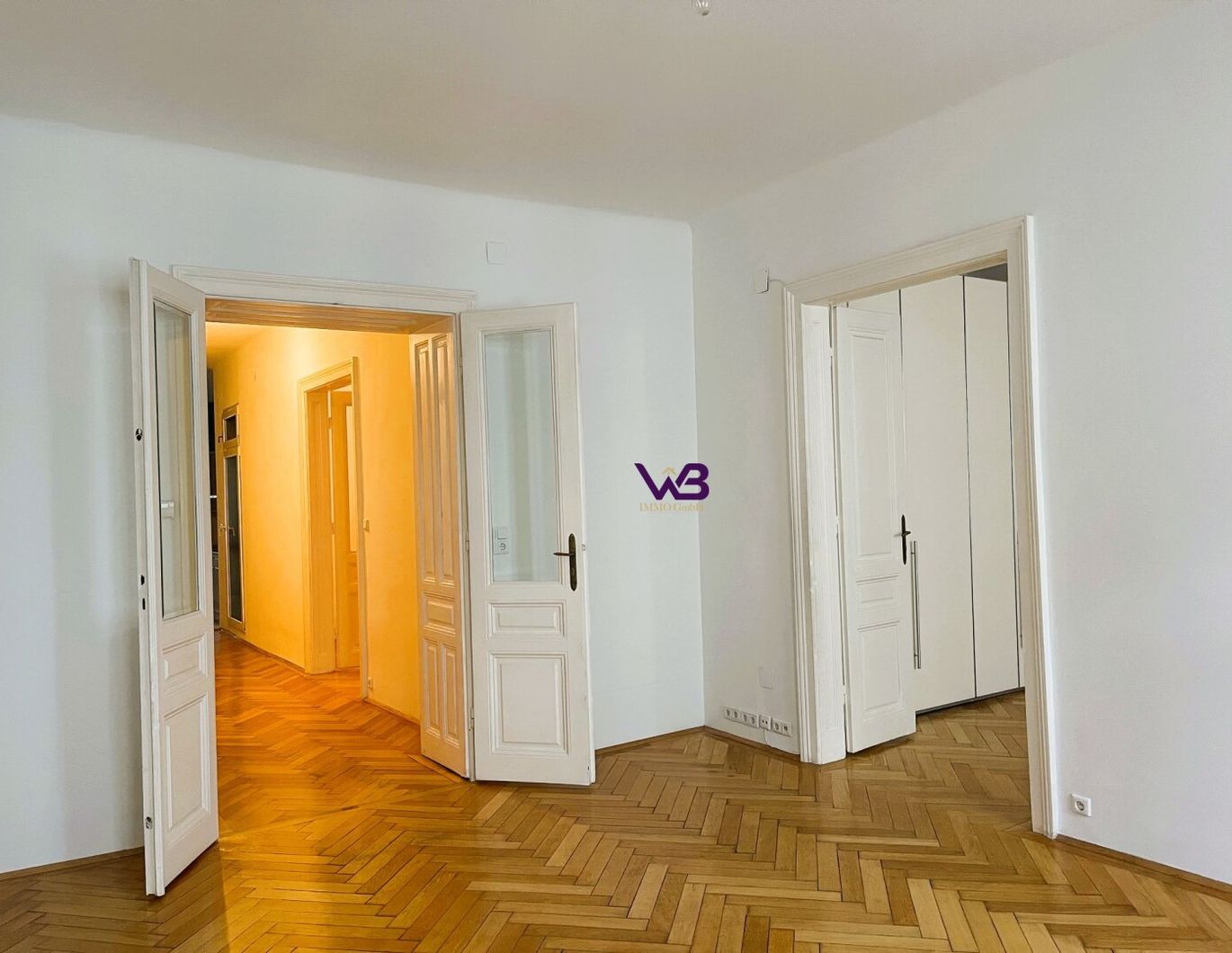 3,5-Zimmer-Altbauwohnung mit Loggia!