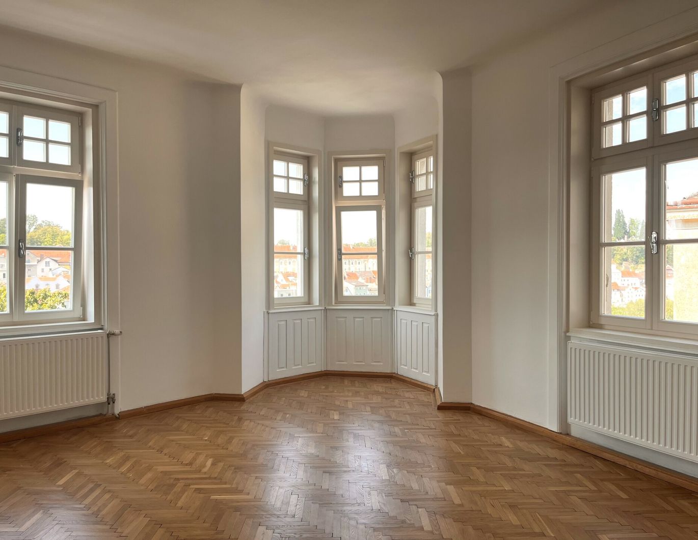 5-Zimmer-Altbauwohnung *traumhafte Aussicht*