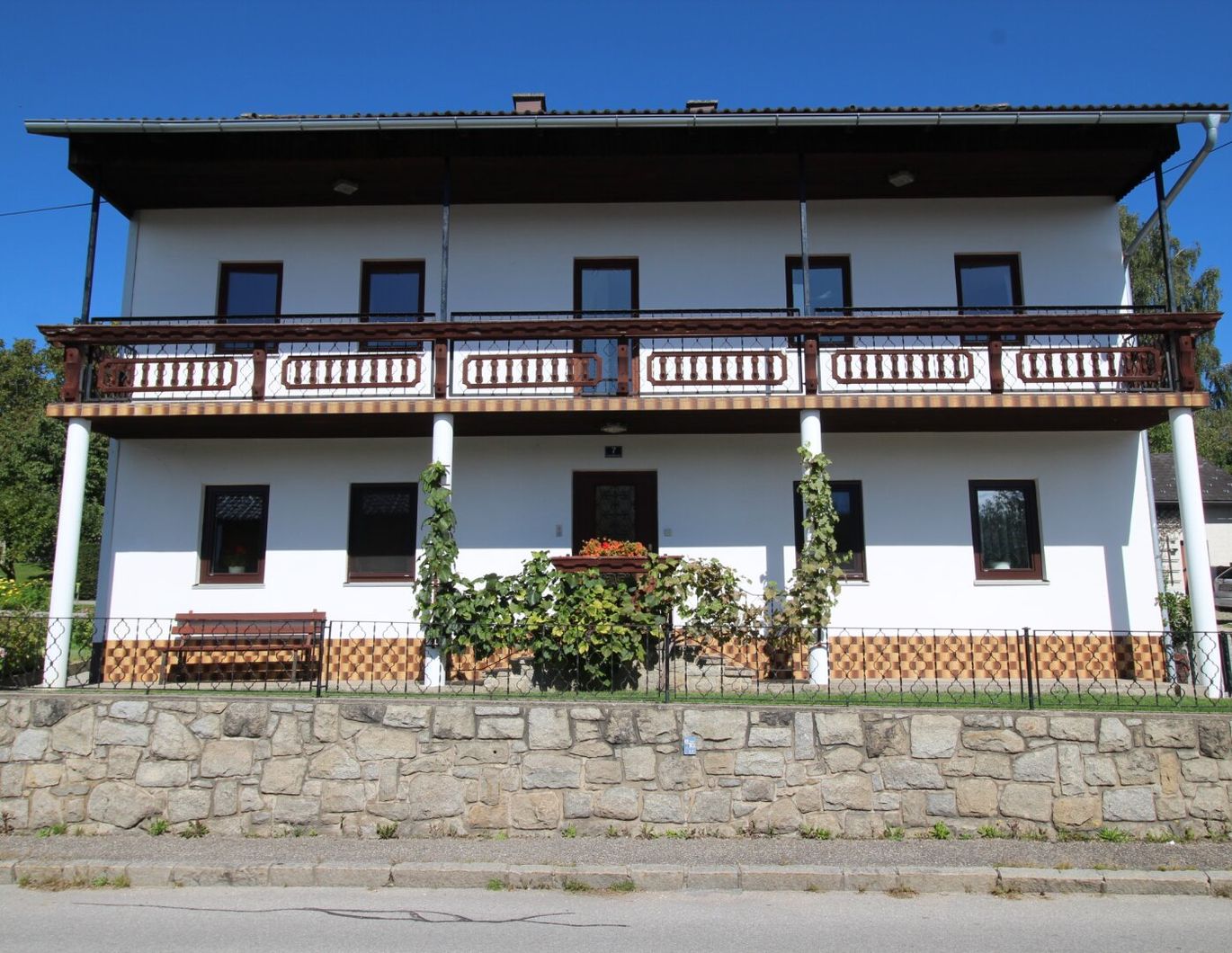 Haus zu mieten - 196 m² Wohnraum zum Gestalten und Entfalten inkl. Gartennutzung